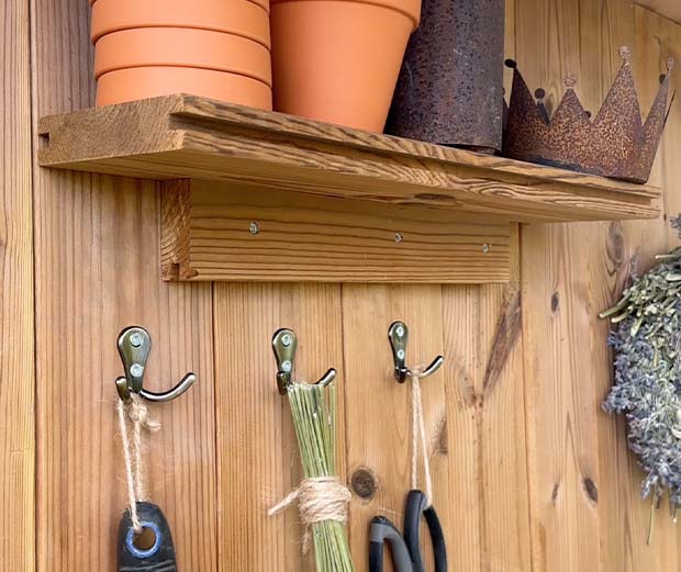 DIY-Anleitung Pflanztisch selber bauen. Anleitungsschritt 5.