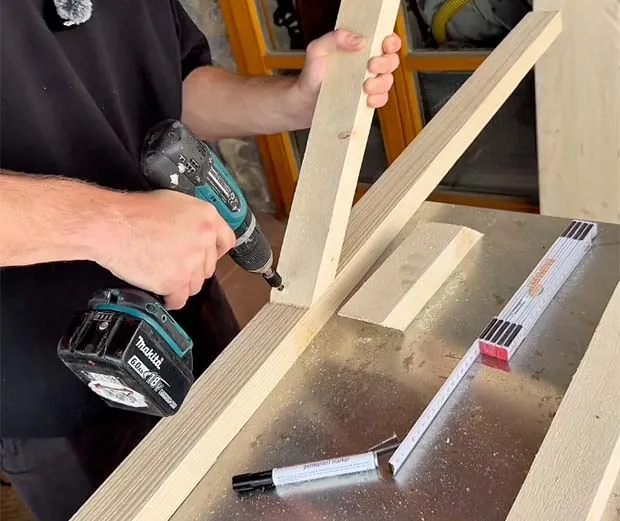 DIY Anleitung Anzeigetafel selber bauen. Anleitungsschritt 2. 