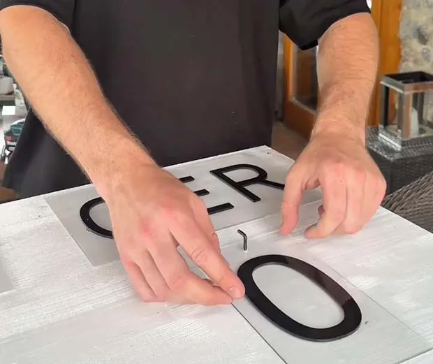 DIY Anleitung Anzeigetafel selber bauen. Anleitungsschritt 3. 