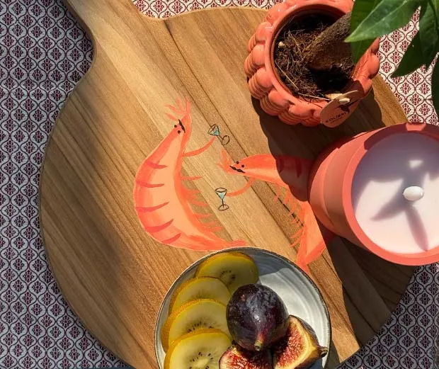 DIY-Idee: Holztablett bemalen.