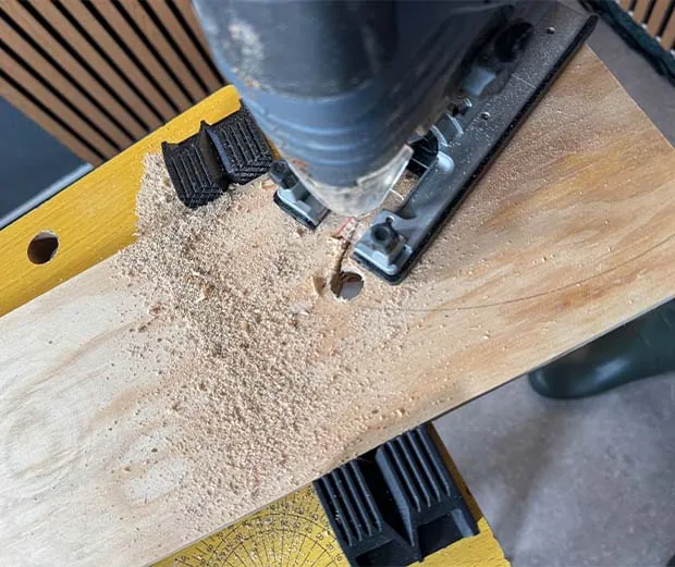 DIY-Idee Stiefelknecht aus Holz. Anleitungsschritt 1.