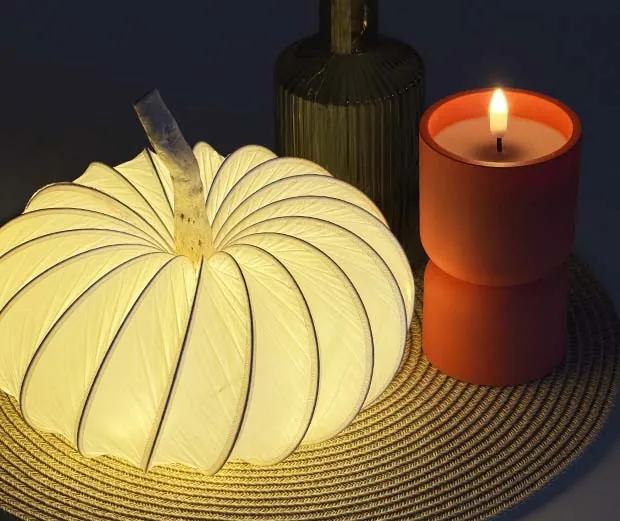 DIY-Idee Leuchtkürbisse basteln.