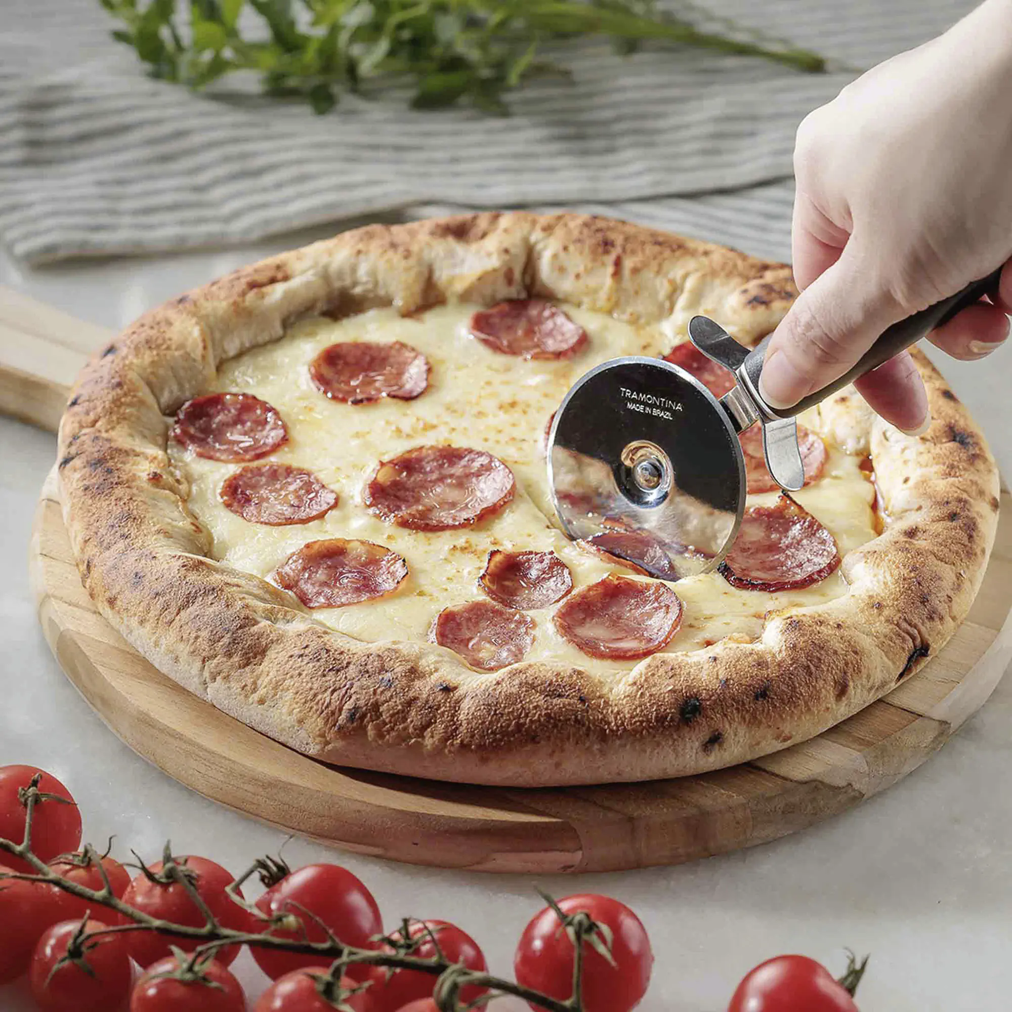 Tramontina Schneidebrett Teak Ø 30 cm