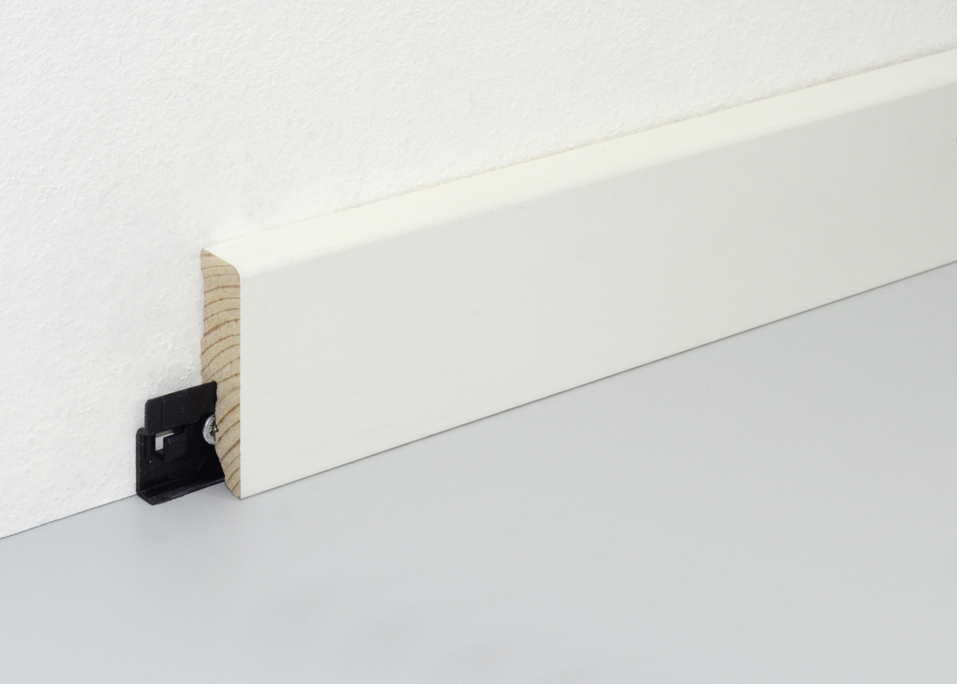 FN Neuhofer Sockelleiste Eckig 240 cm 58 x 16 mm Fichte oder Kiefer