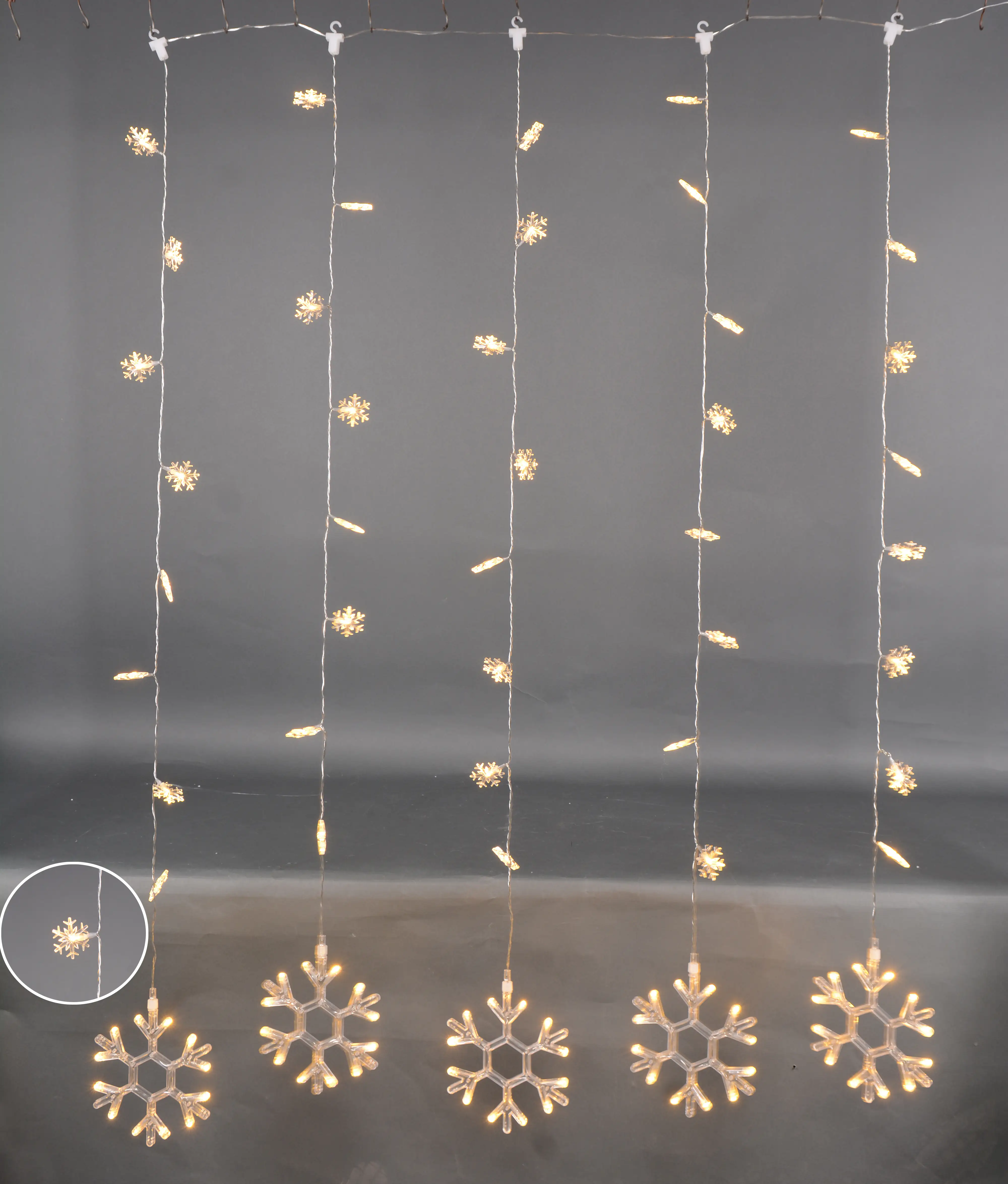2076601405726 TrendLine LED Lichtervorhang Schneeflocke 2,0 x 1,5 m warmweiß mit Timer