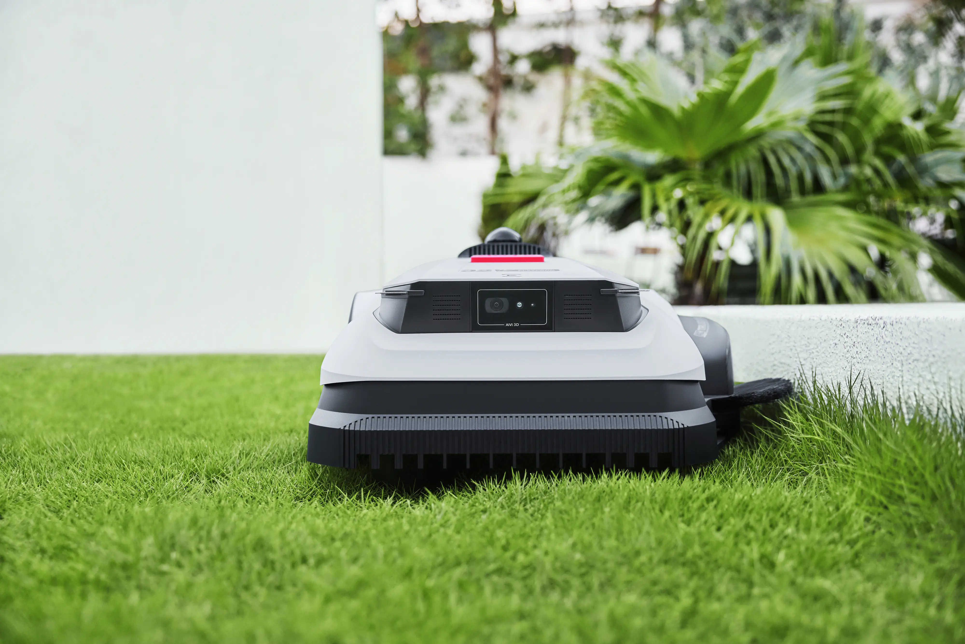 ECOVACS Mähroboter GOAT A3000 LiDAR Pro - 33 cm Schnittbreite 3000 m² 32 V