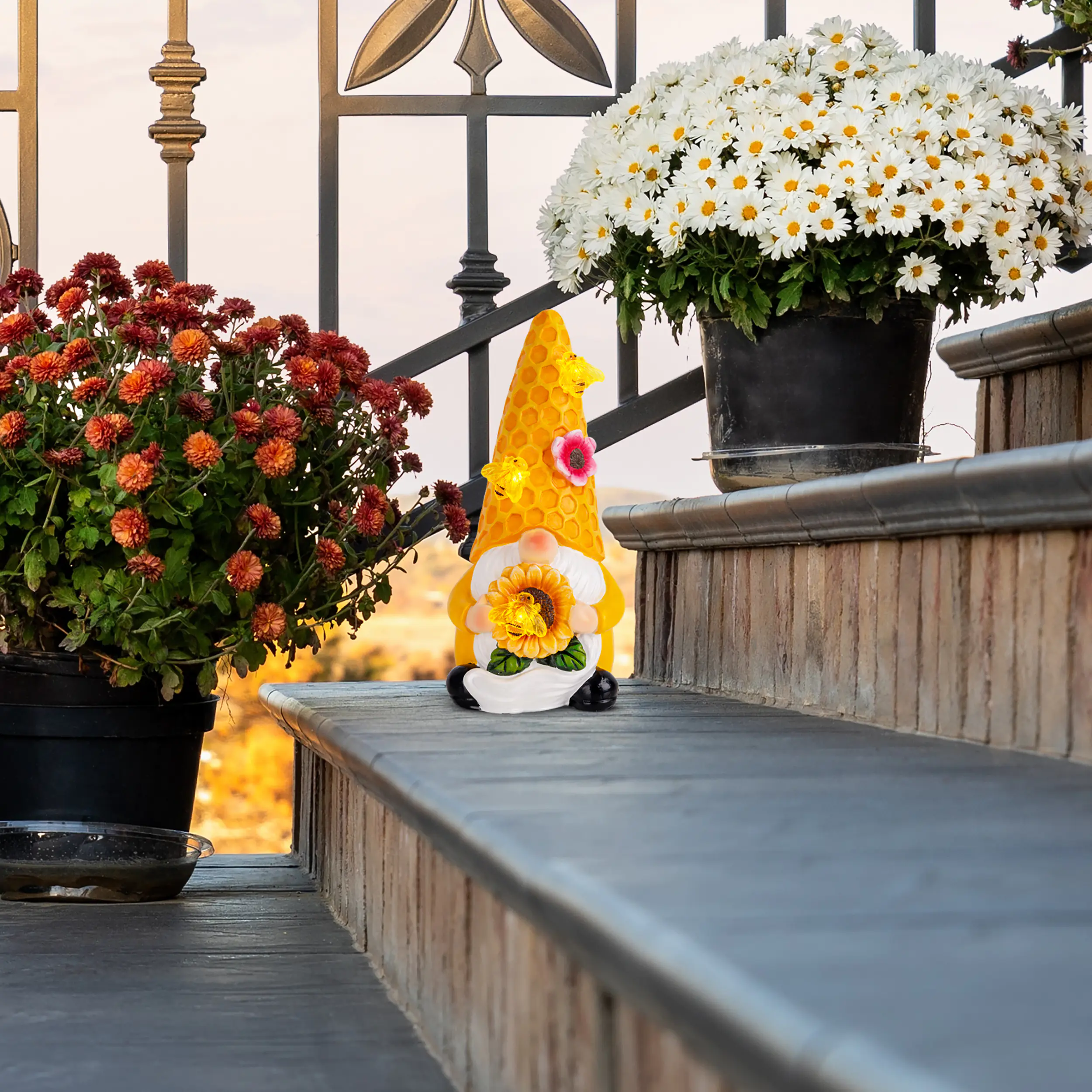 Light & More LED Solarleuchte Zwerg bunt Light & More LED Solarleuchte Zwerg bunt