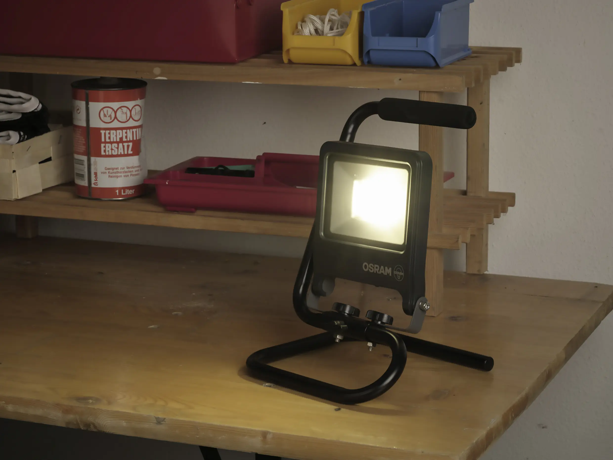 Osram LED Arbeitsleuchte 30 W Schwenkkabel dunkelgrau