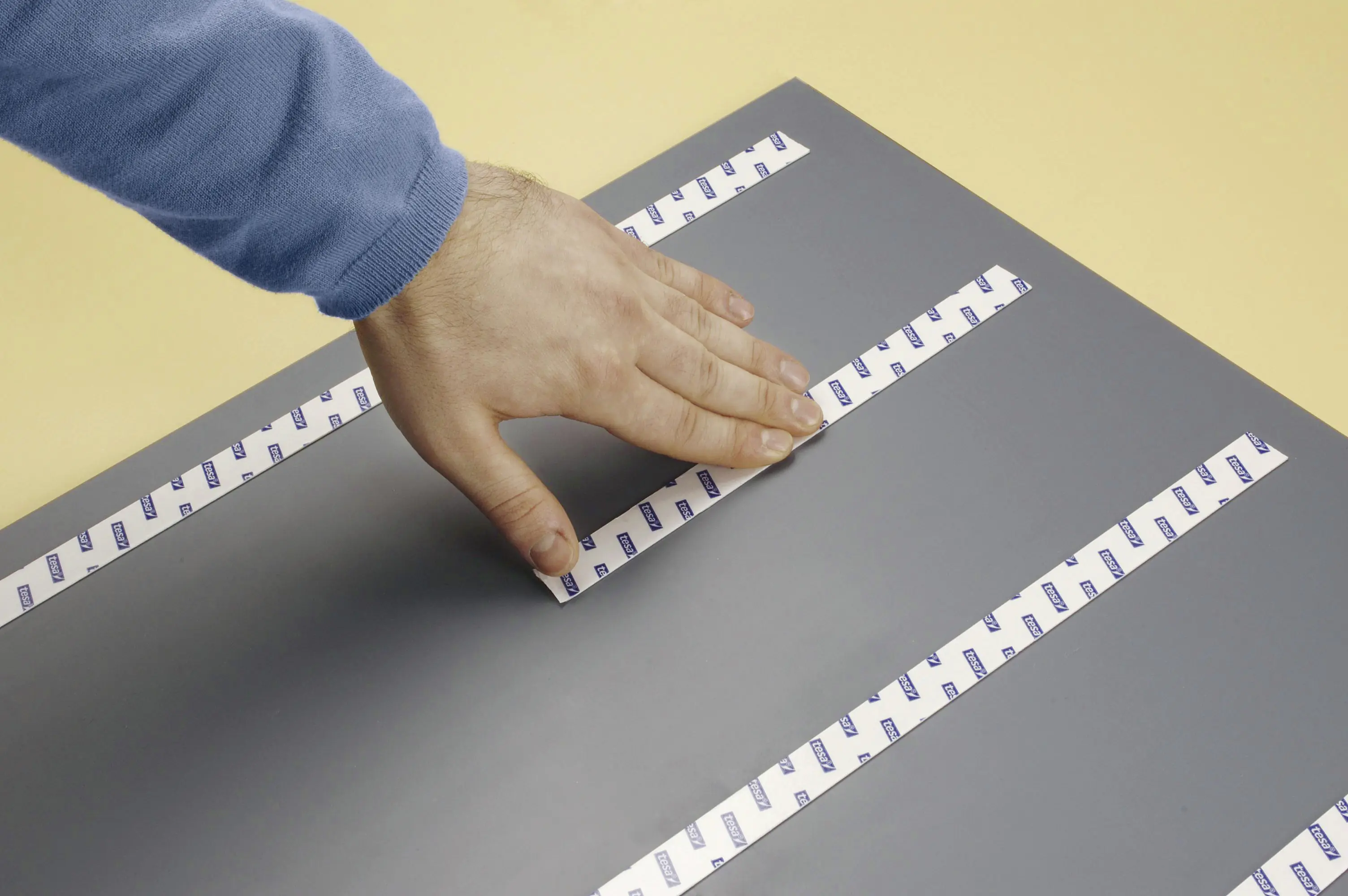 tesa doppelseitiges Montageband Spiegel 1,5 m x 19 mm