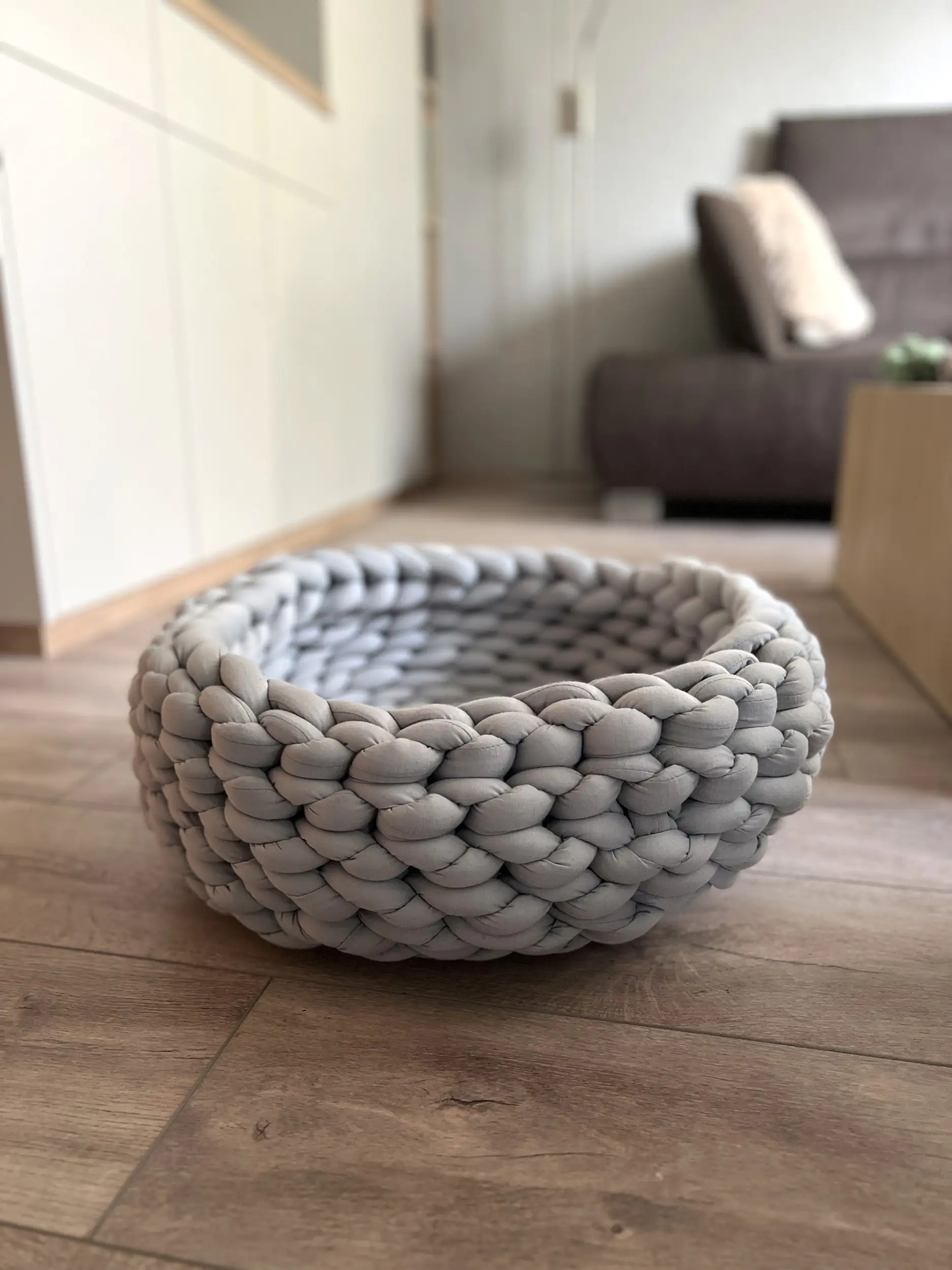 Katzenkorb Grobstrick geflochten 50 x 50 x 15 cm grau Katzenkorb Grobstrick geflochten 50 x 50 x 15 cm grau