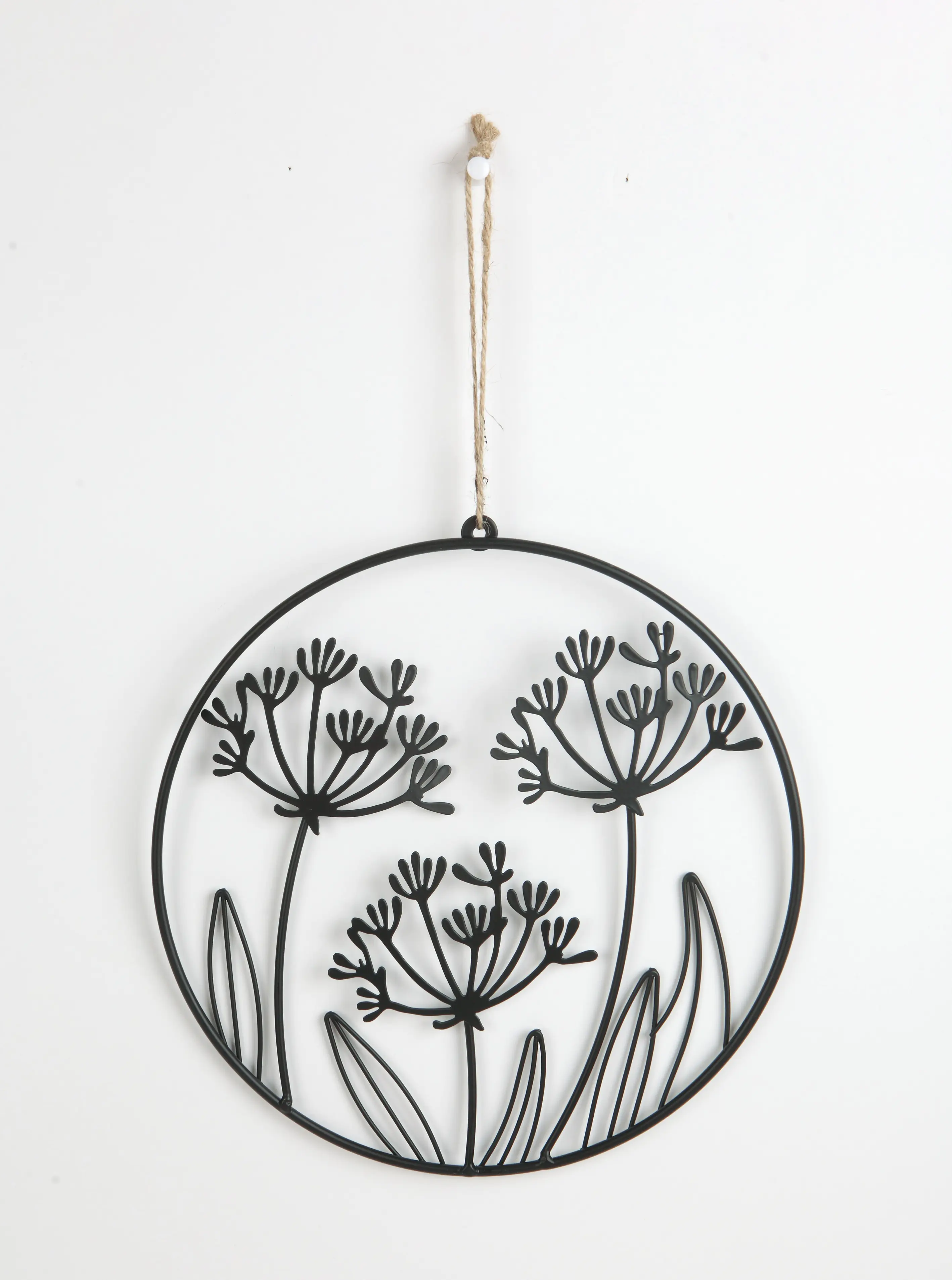 TrendLine Aufhänger Metall mit Niete Blumen 30 x 1 x 22 cm schwarz