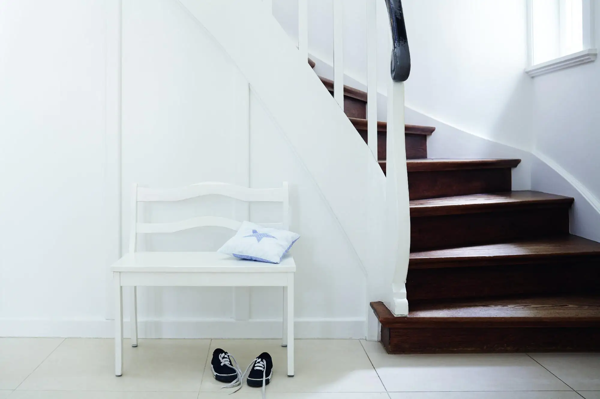 Alpinaweiß Sprühlack 400 ml weiß seidenmatt Alpinaweiß Sprühlack 400 ml weiß seidenmatt