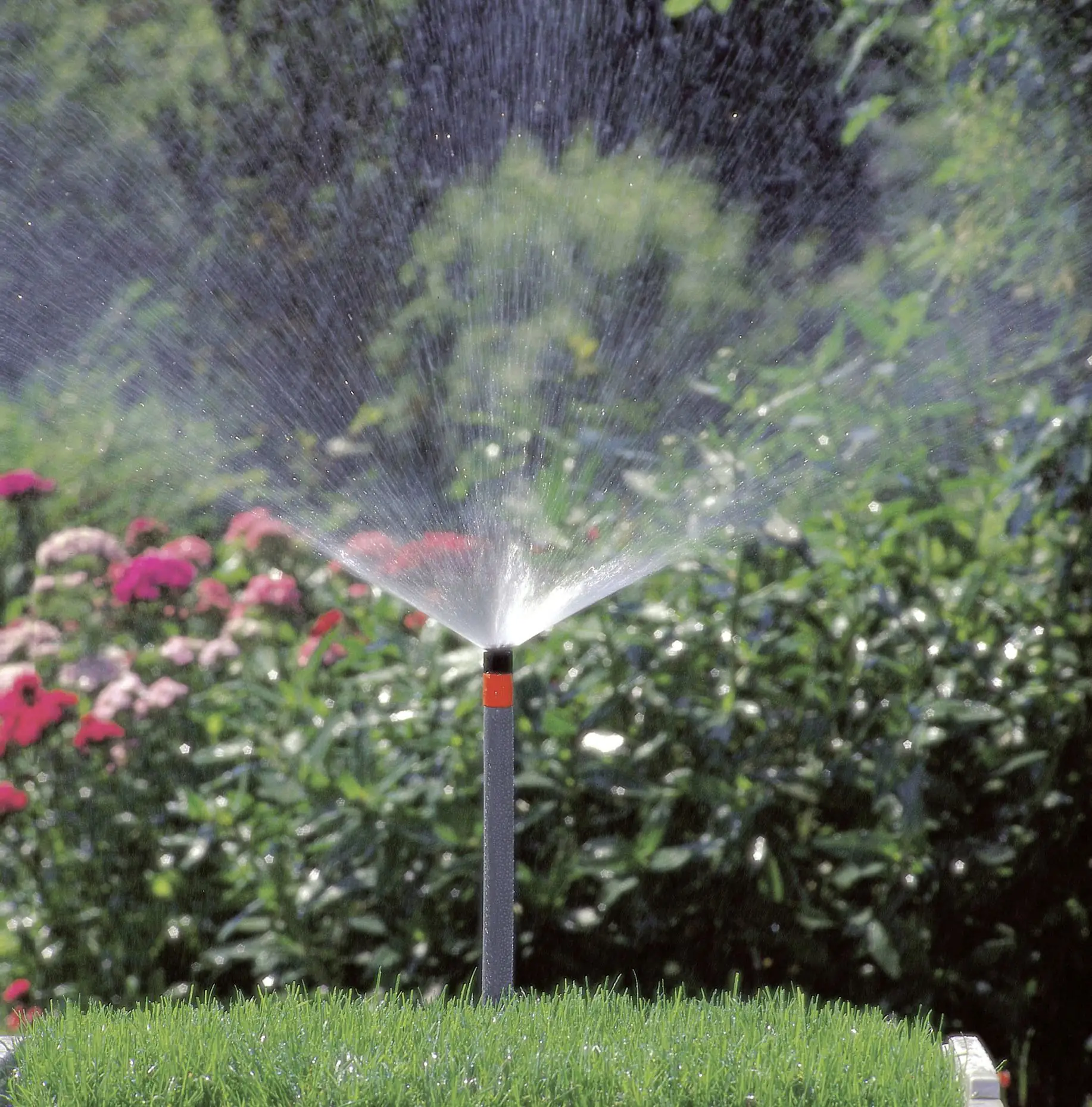 4078500156691_1257148 Gardena Versenkregner S 80/300 Sprinkler-System