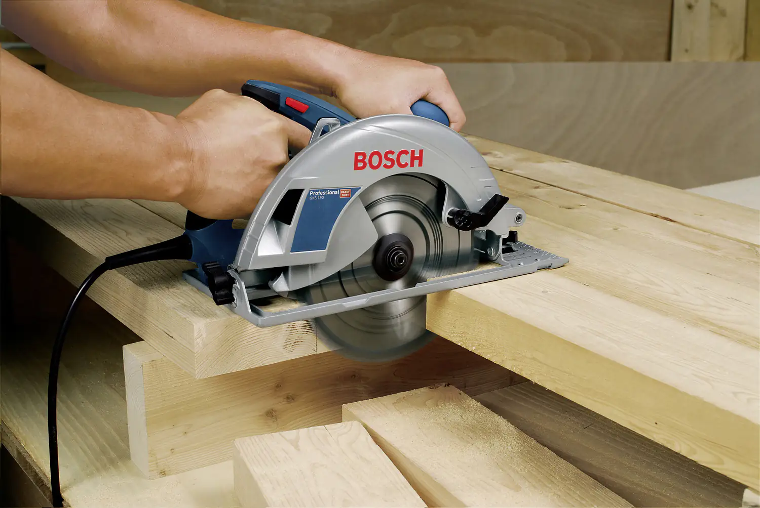 Bosch Professional Handkreissäge GKS 190 1400 W Sägeblatt 190 mm Bosch Professional Handkreissäge GKS 190 1400 W Sägeblatt 190 mm