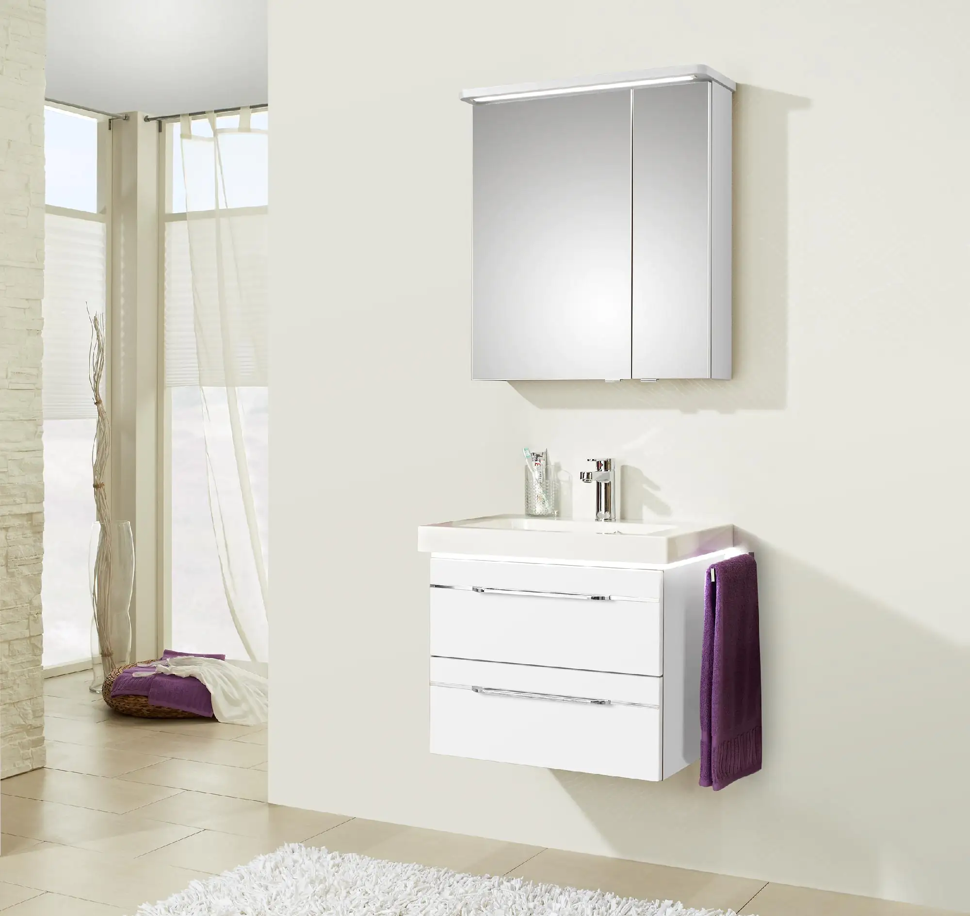 Pelipal Badmöbel-Set Balto Weiß Hgl/Weiß Glanz mit Leuchtfuge + Kranz-Leuchte 66 cm