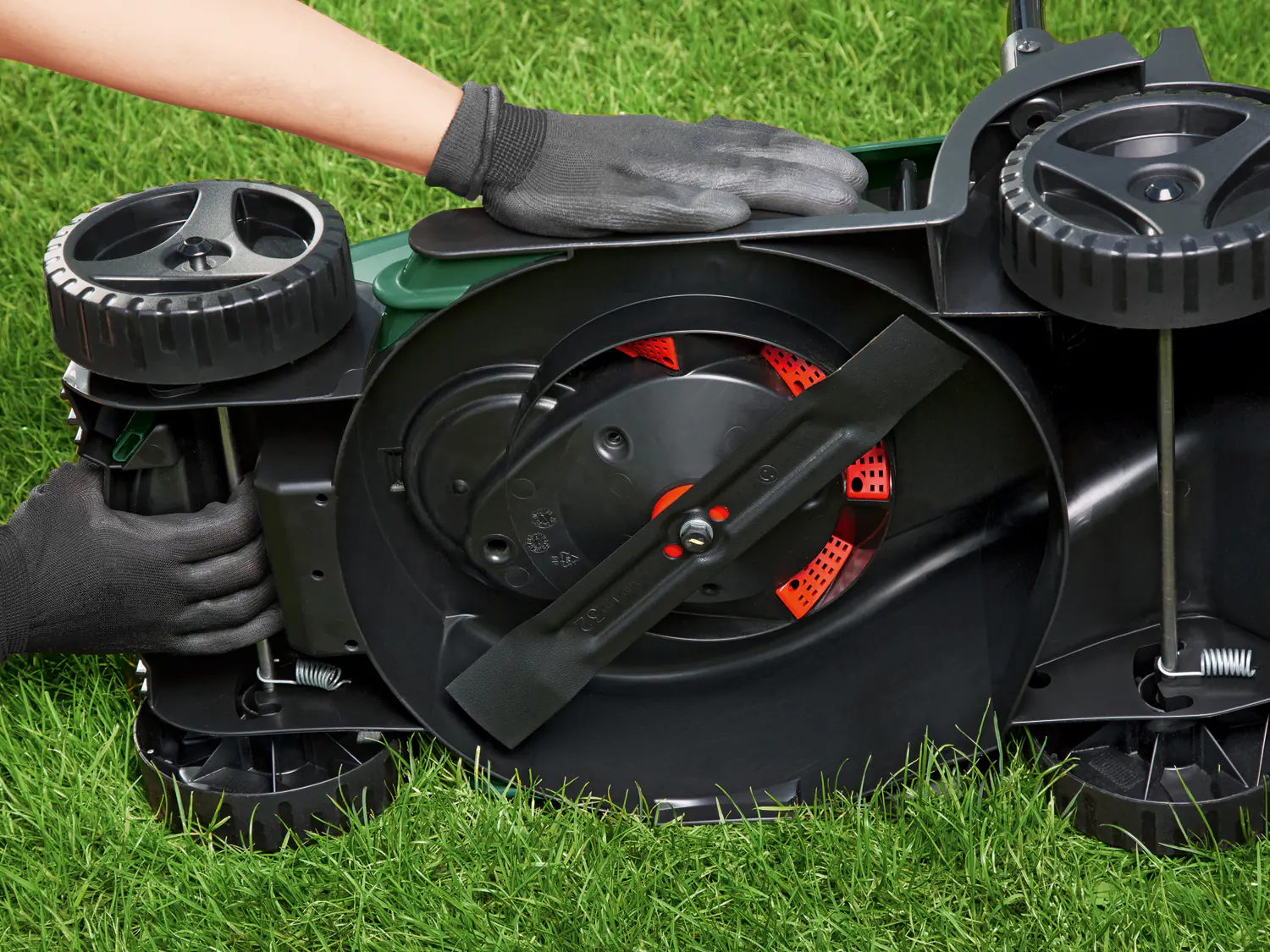 Bosch Akku-Rasenmäher EasyMower 18 V 32 cm Schnittbreite Solo