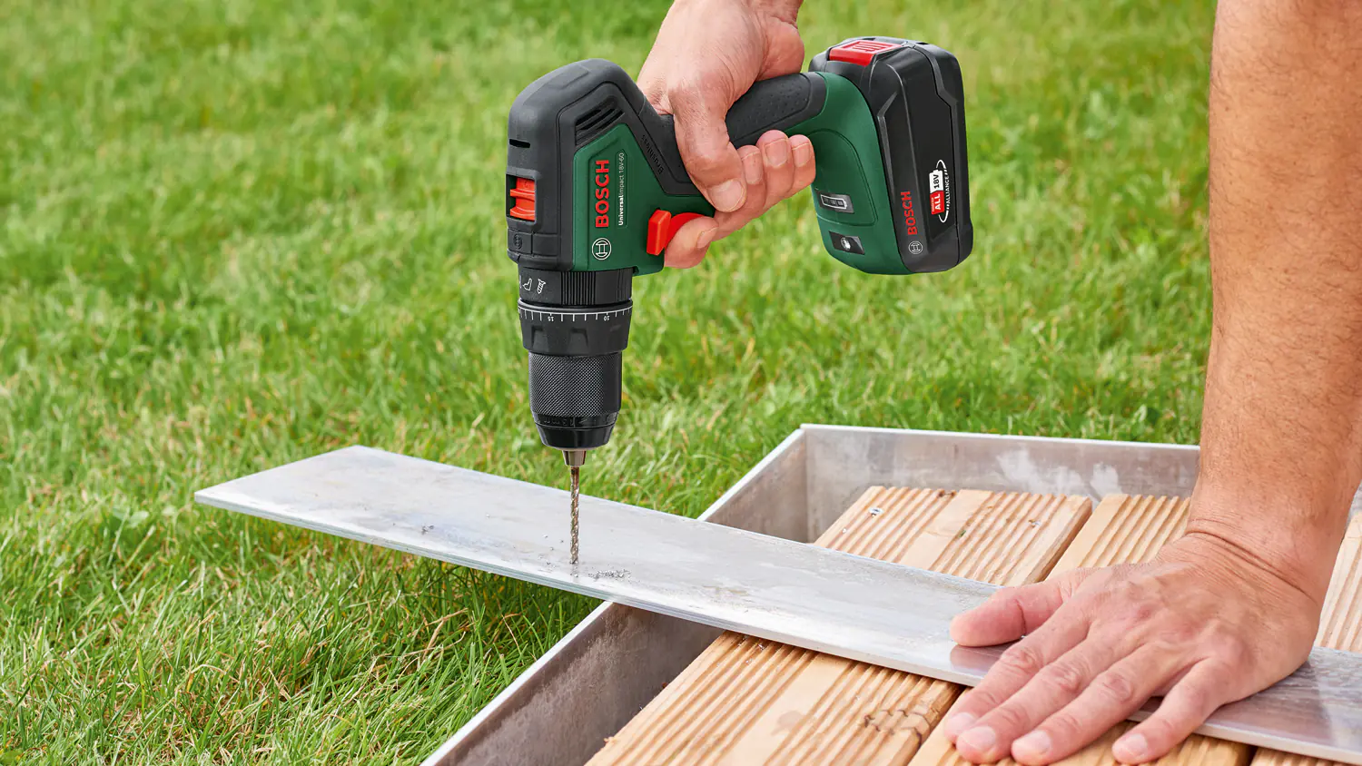 Bosch Akku-Schlagbohrmaschine UniversalImpact 18V-60 Solo Bosch Akku-Schlagbohrmaschine UniversalImpact 18V-60 Solo