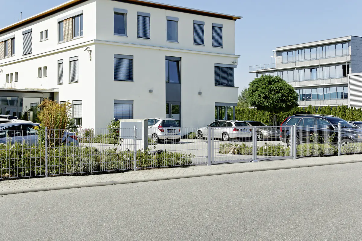 Alberts Doppelstab-Gittermatte 2 m 80 hoch cm Typ 6/5/6 feuerverzinkt Alberts Doppelstab-Gittermatte 2 m 80 hoch cm Typ 6/5/6 feuerverzinkt