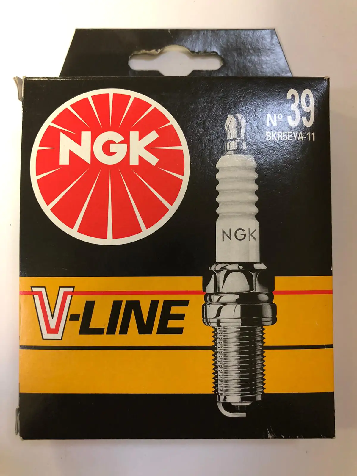 NGK Zündkerze BKR5EYA-11 4er Pack V-Line 39