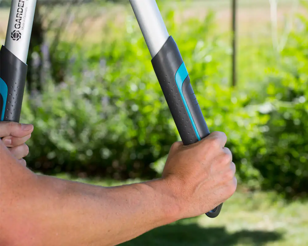 Gardena Astschere EnergyCut 750A bis zu Ø 42 mm Schnittstärke Gardena Astschere EnergyCut 750A bis zu Ø 42 mm Schnittstärke