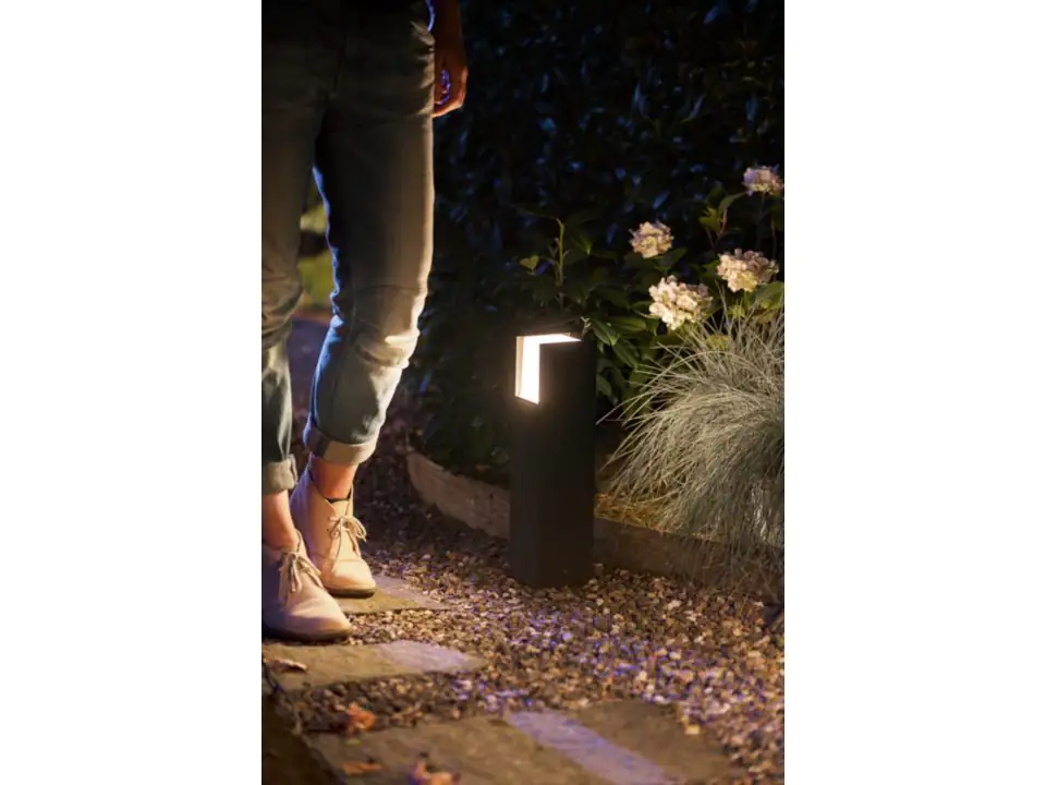 Philips Hue LED Sockelleuchte White Fuzo schwarz 40 x 10 cm dimmbar