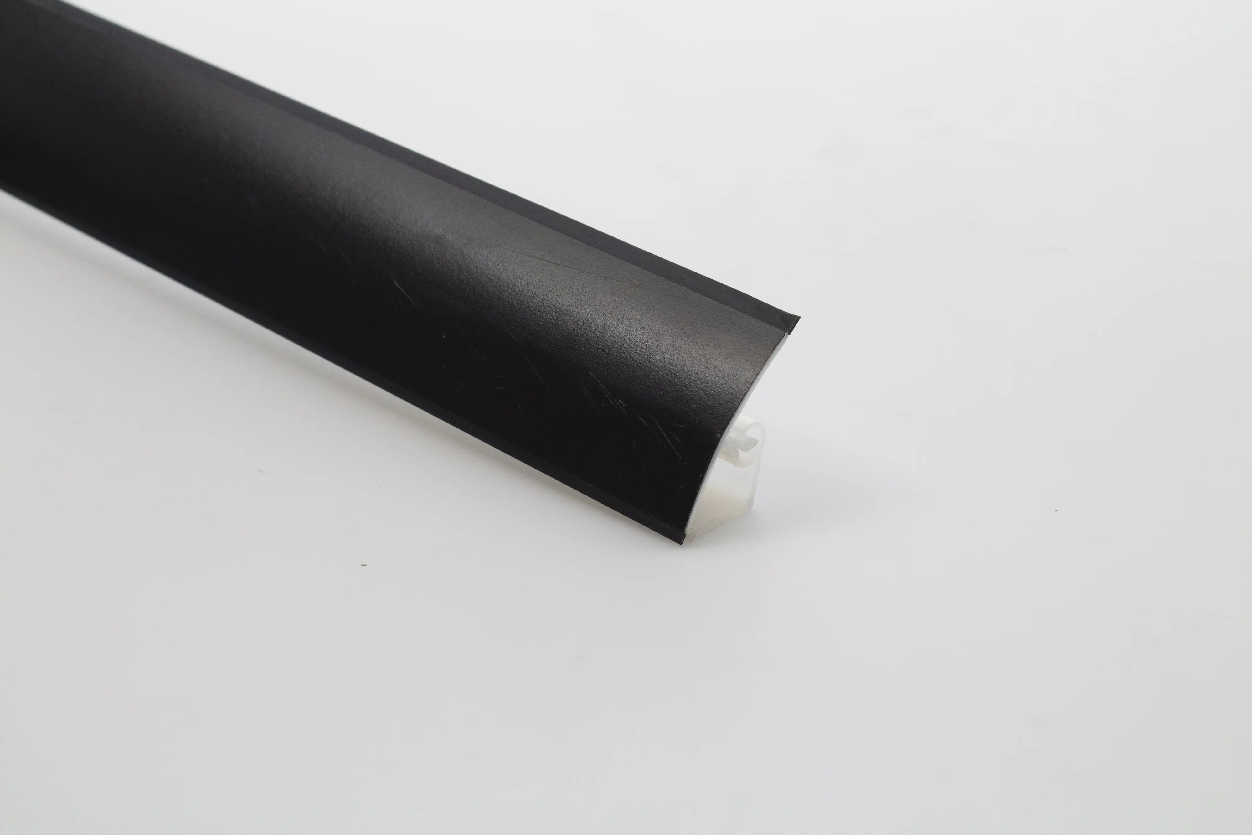 Primo Wandanschlussleiste 4700 300 cm 39 x 23 mm schwarz