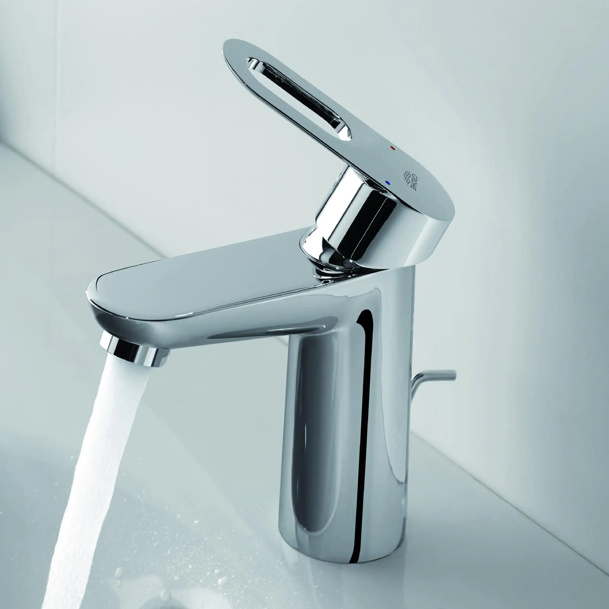 Grohe Waschtischarmatur StartLoop mit Excenter-Ablaufgarnitur