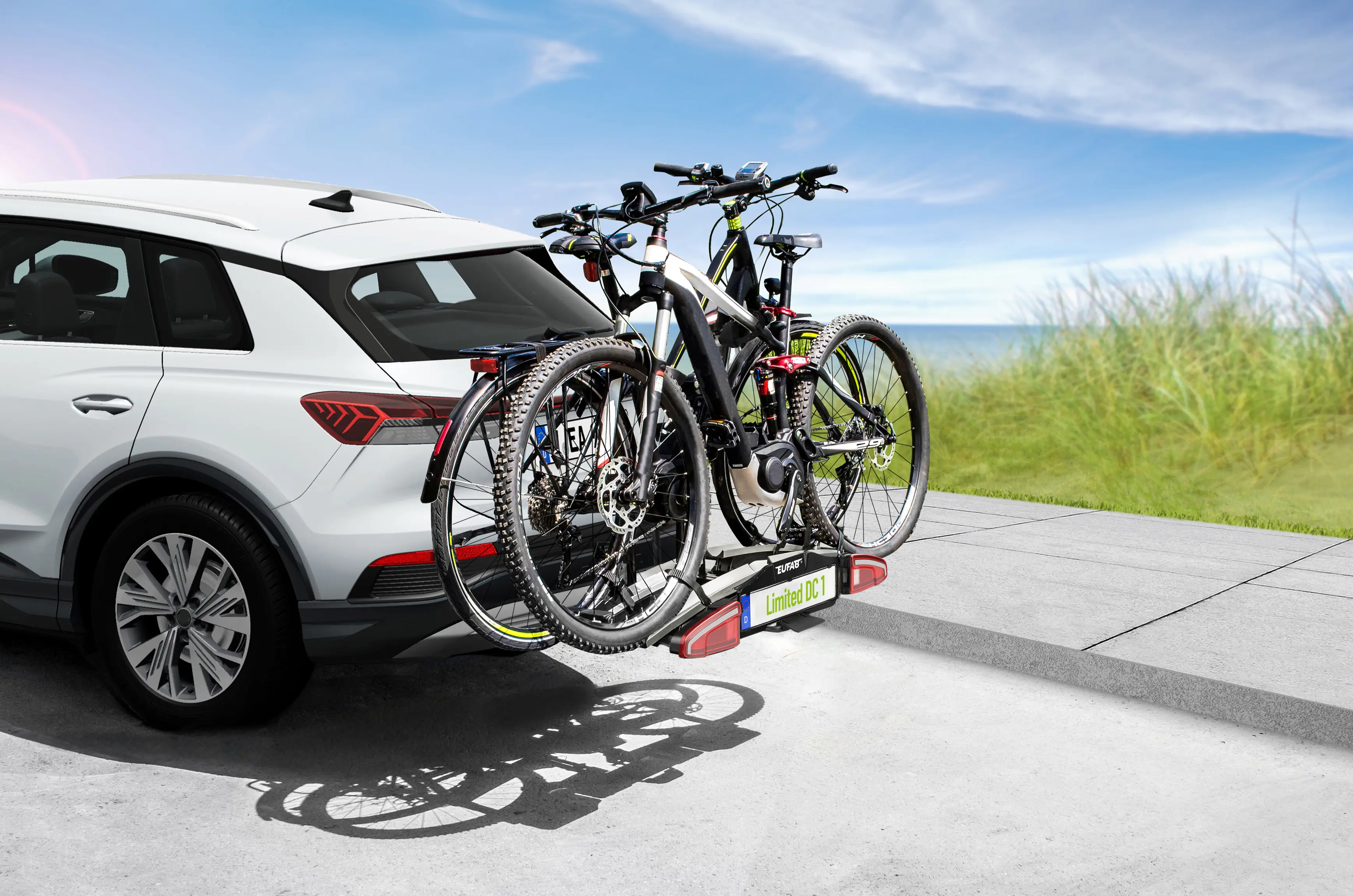 EUFAB Fahrradträger Limited DC1 LED für 2 Fahrräder vormontiert