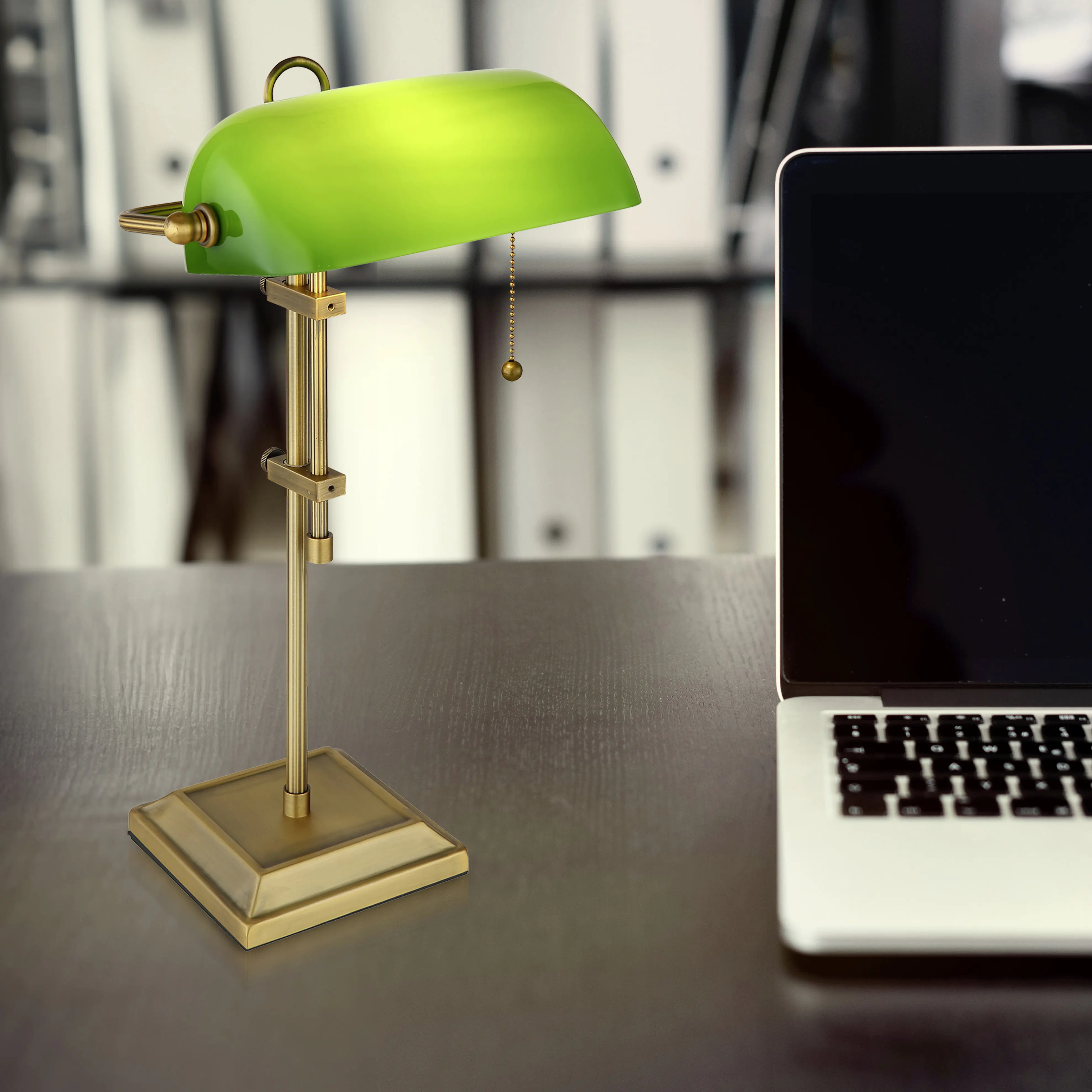 Globo Tischleuchte Antique weiß matt 26,5 x 26,5 x 56 E27 Globo Tischleuchte Antique weiß matt 26,5 x 26,5 x 56 E27