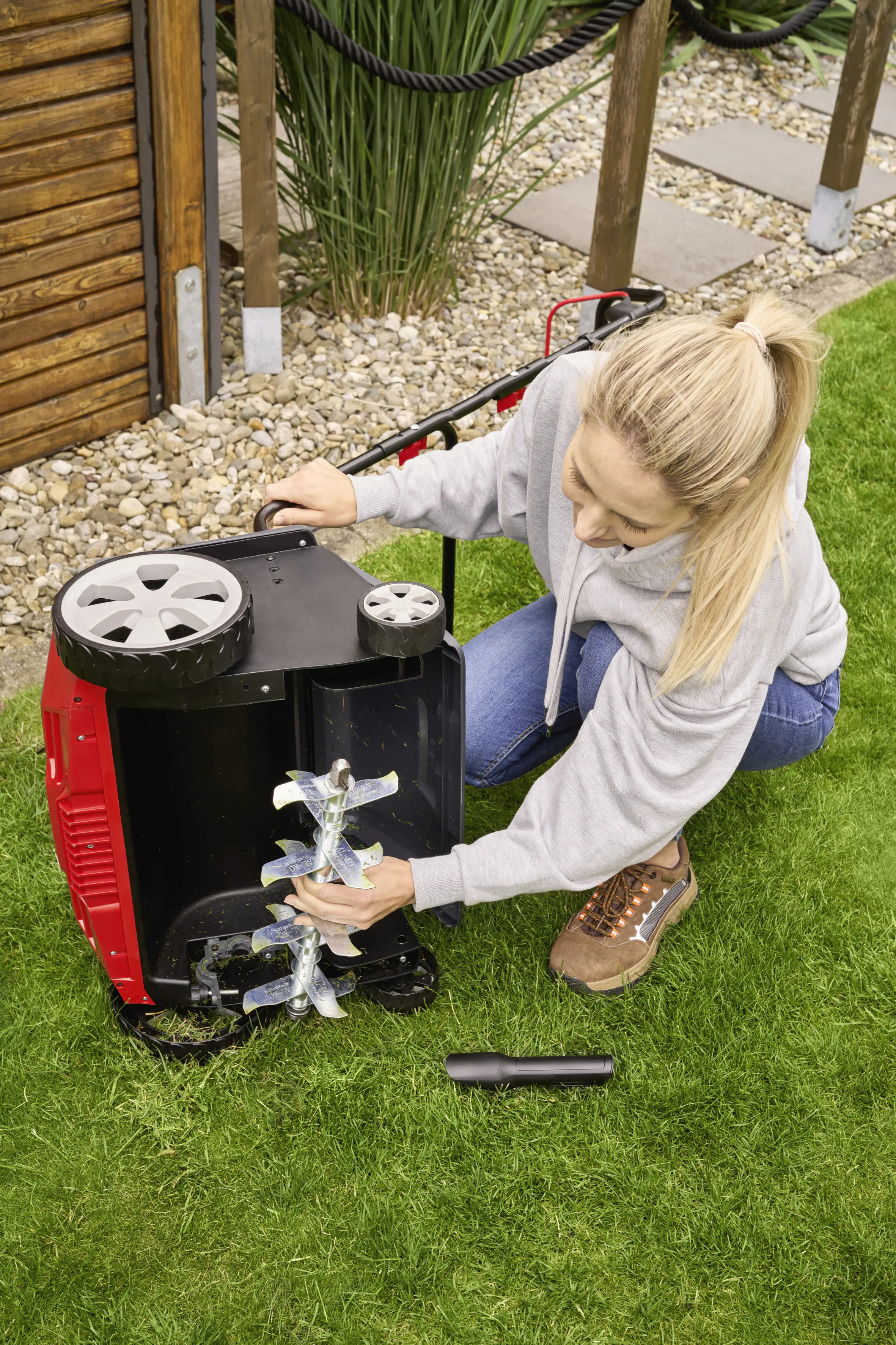 AL-KO Akku-Vertikutierer 38.6 Li Combi Care 18 V / 36 V - 38 cm Arbeitsbreite ohne Akku & Ladegerät