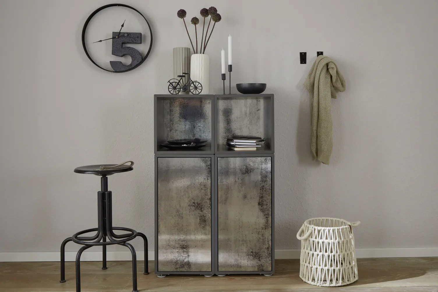 d-c-fix Klebefolie Metallic Vintage Mirror 45 cm x 1,5 m d-c-fix Klebefolie Metallic Vintage Mirror 45 cm x 1,5 m