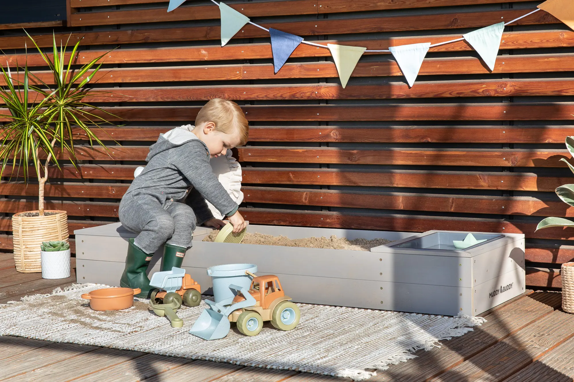 Muddy Buddy Sandkasten Space Saver 150 x 45 x 20 cm Muddy Buddy Sandkasten Space Saver 150 x 45 x 20 cm