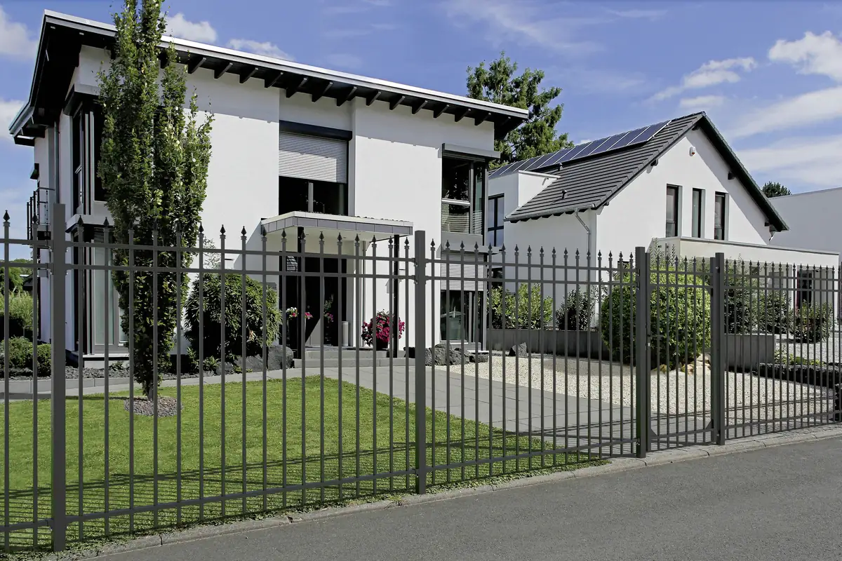 Alberts Zaunfeldpfosten Columbus 240 cm 51 x 51 mm matt schwarz