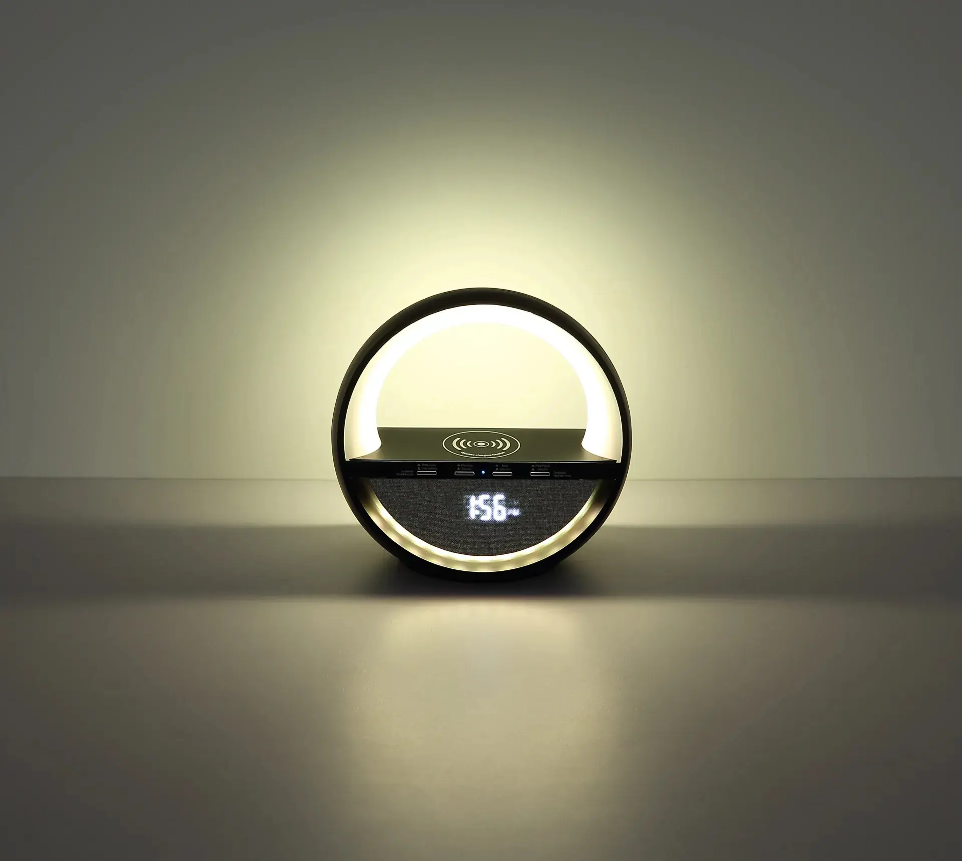 Globo Tischleuchte Soundra RGB Smartphone Ladestation Akku