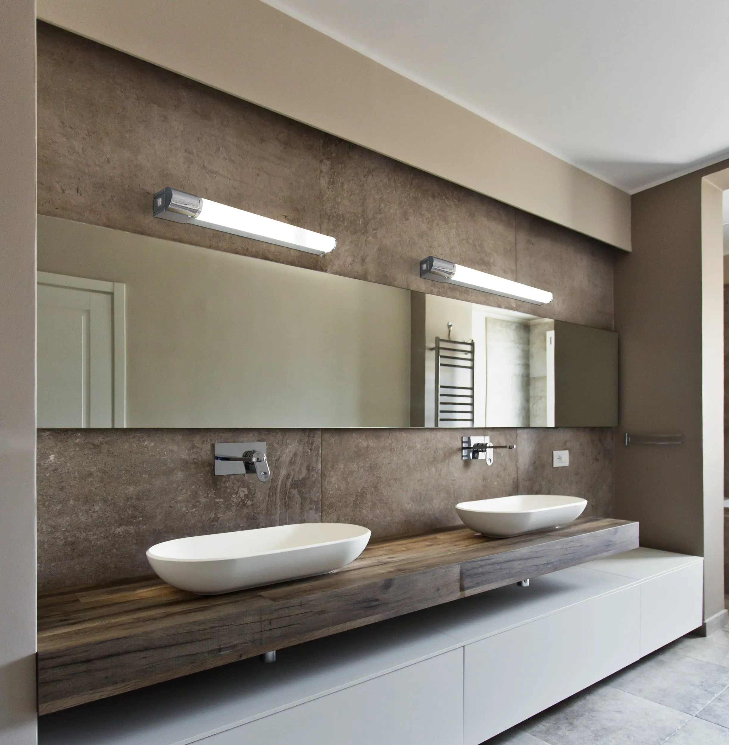 Eglo LED Spiegelleuchte Tragacete 1 silber-chrom 68 x 5,5 cm neutralweiß