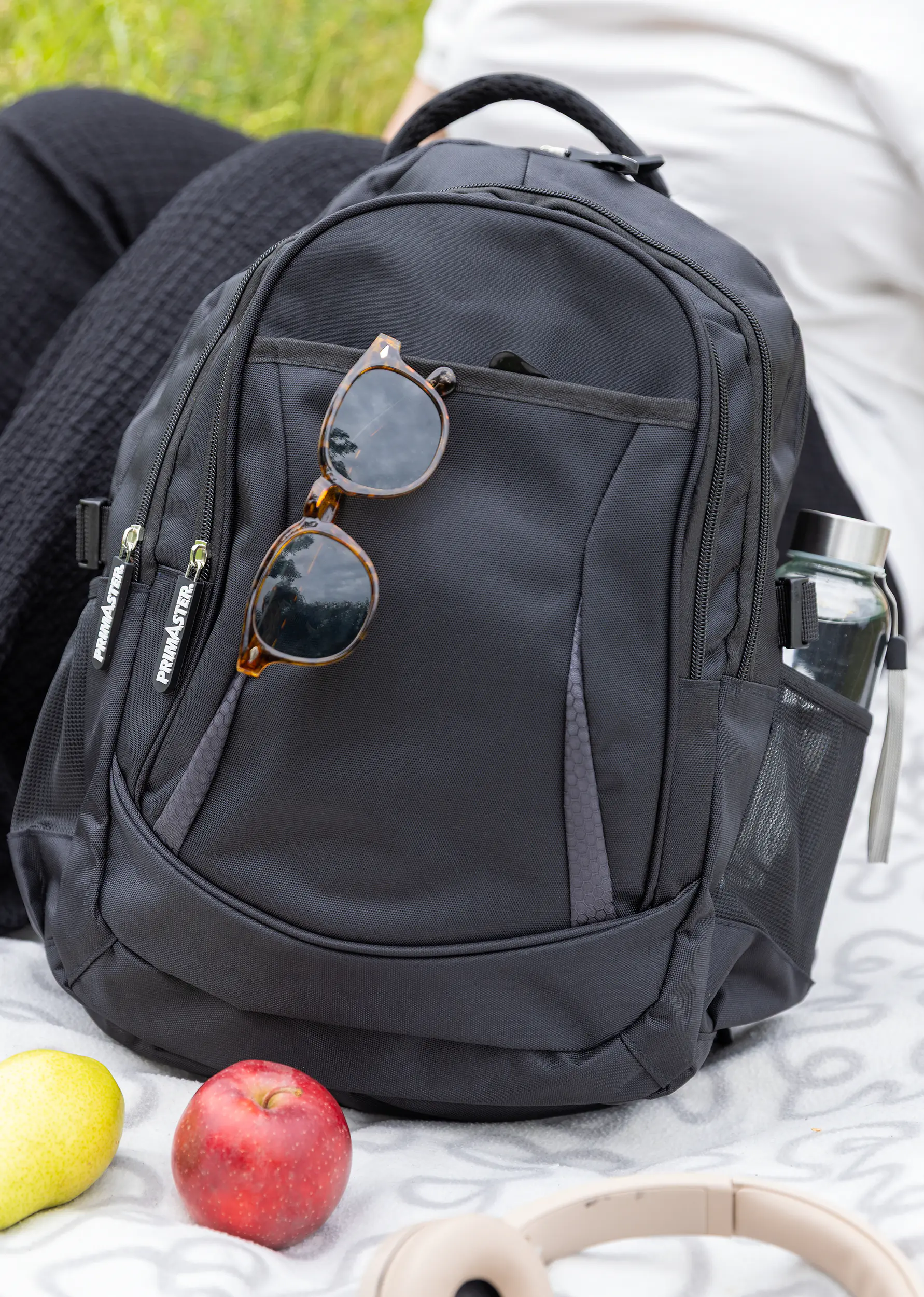 Primaster Rucksack schwarz-grau, 32 x 46 x 18 cm (B x H x T) Primaster Rucksack schwarz-grau, 32 x 46 x 18 cm (B x H x T)