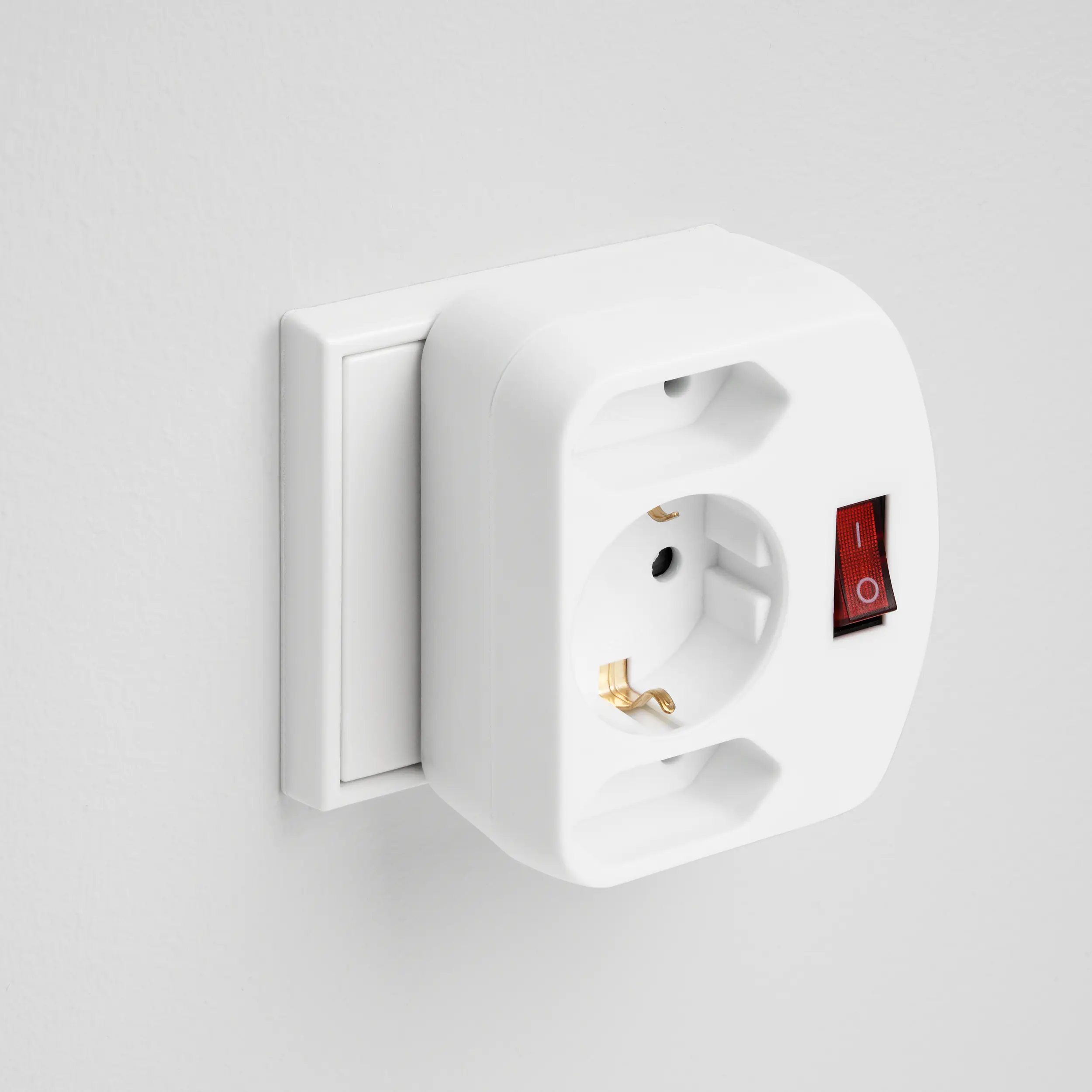 REV Mehrfachstecker 2+1-fach mit Schalter weiß