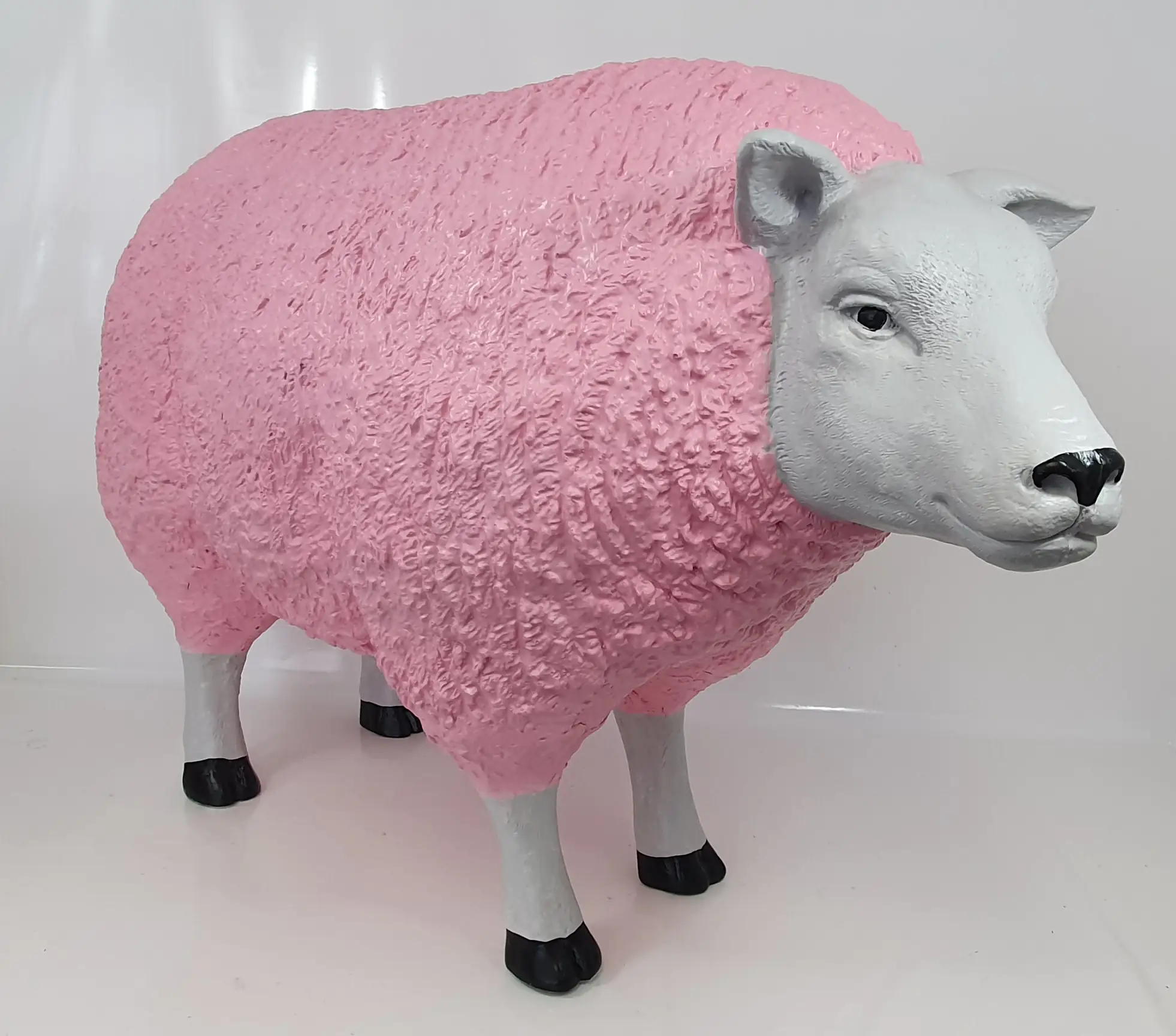 Dekofigur Schaf groß, rosa 68 x 42 x 100 cm
