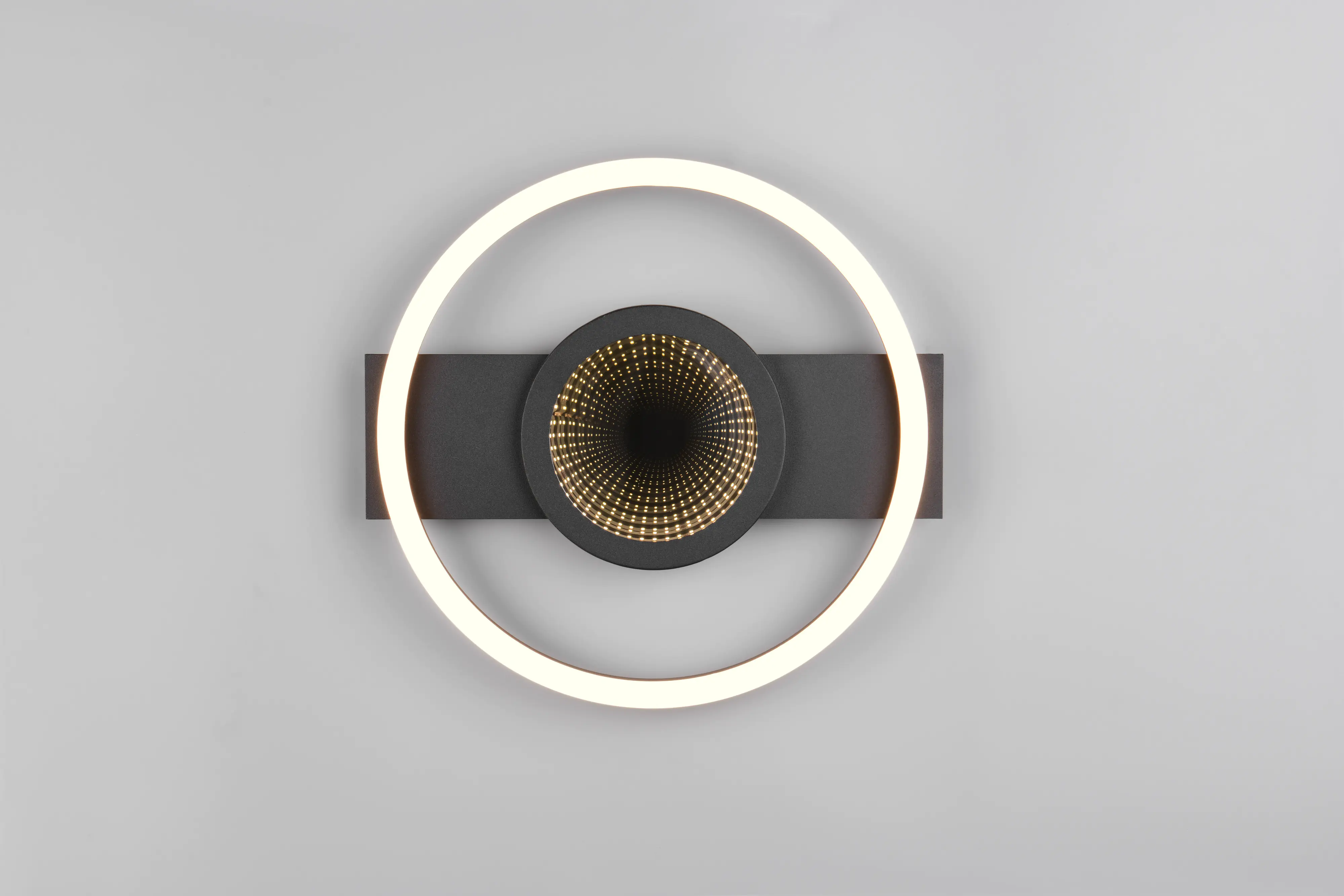 Trio LED Deckenleuchte Wheeler 16 W schwarz matt Trio LED Deckenleuchte Wheeler 16 W schwarz matt