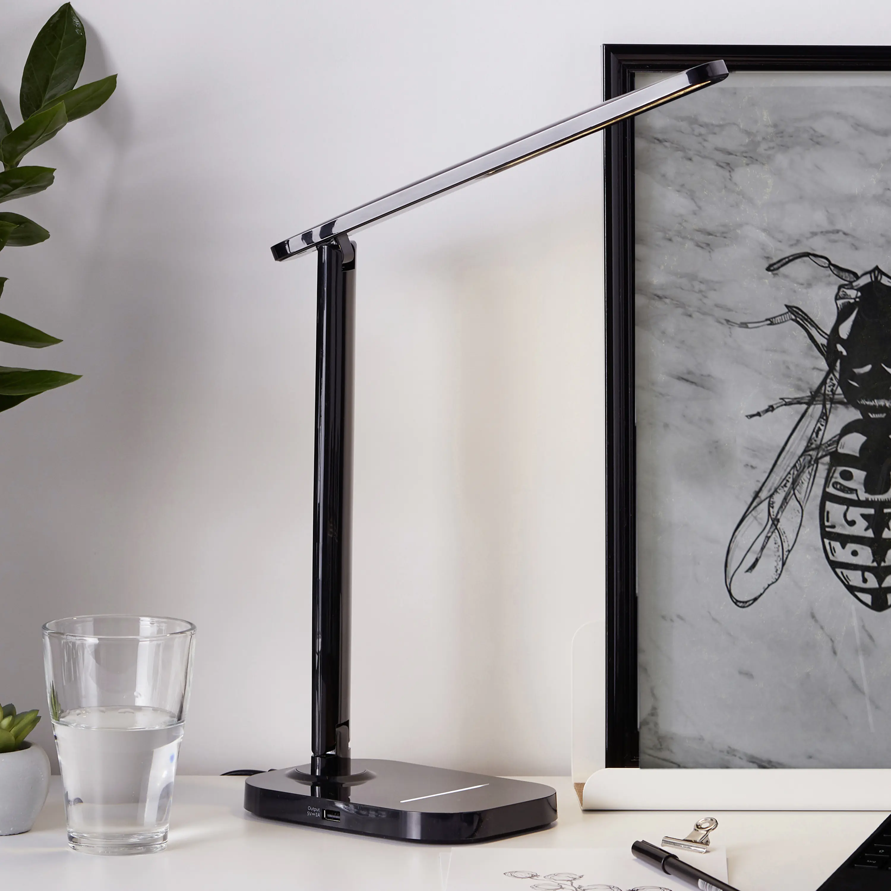 Brilliant LED Tischleuchte Vicari 33,3 x 12 cm 6 W dimmbar Brilliant LED Tischleuchte Vicari 33,3 x 12 cm 6 W dimmbar