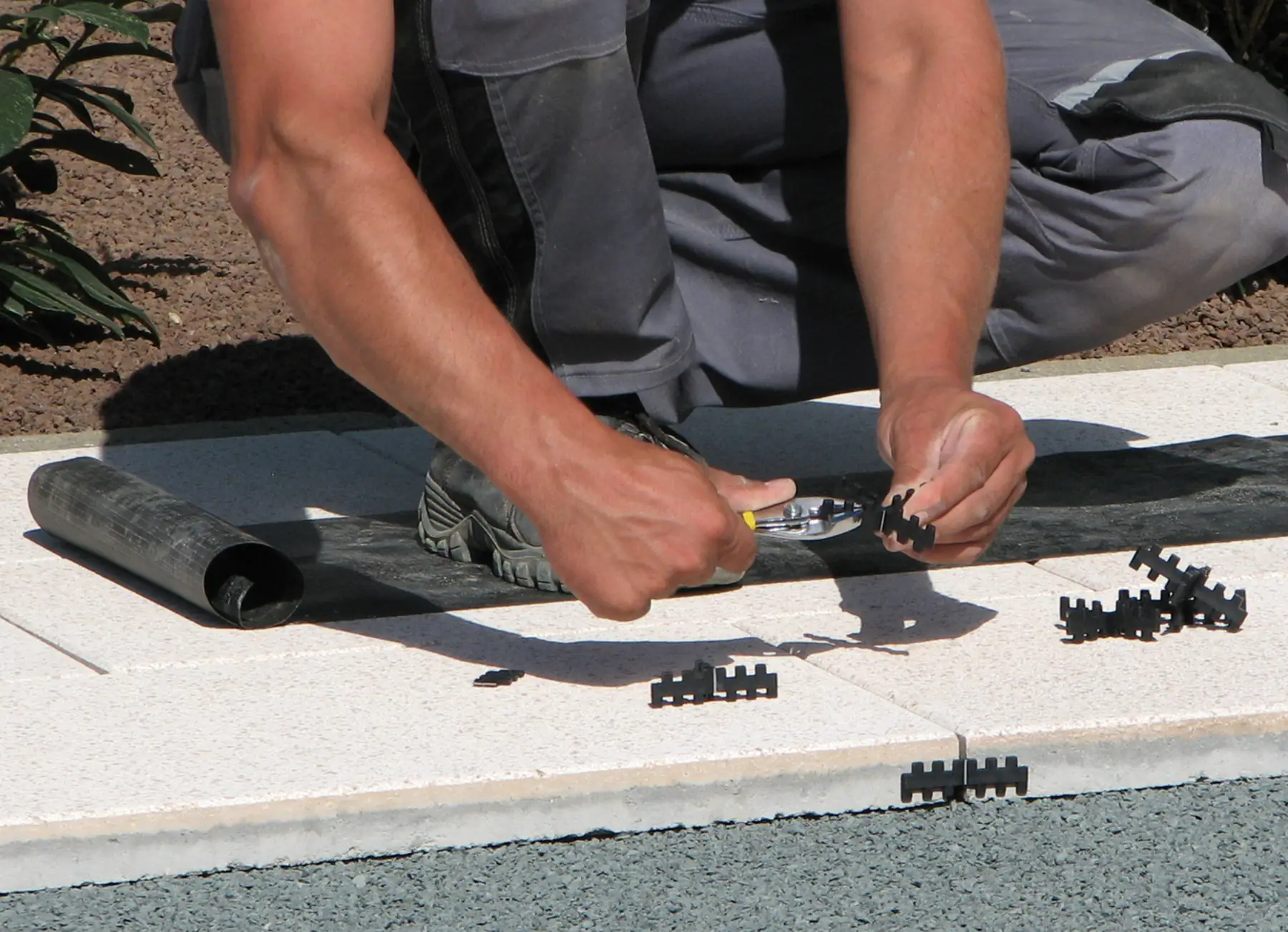 Kann Fugenkreuz für Betonplatten schwarz, 60 x 60 x 20 mm