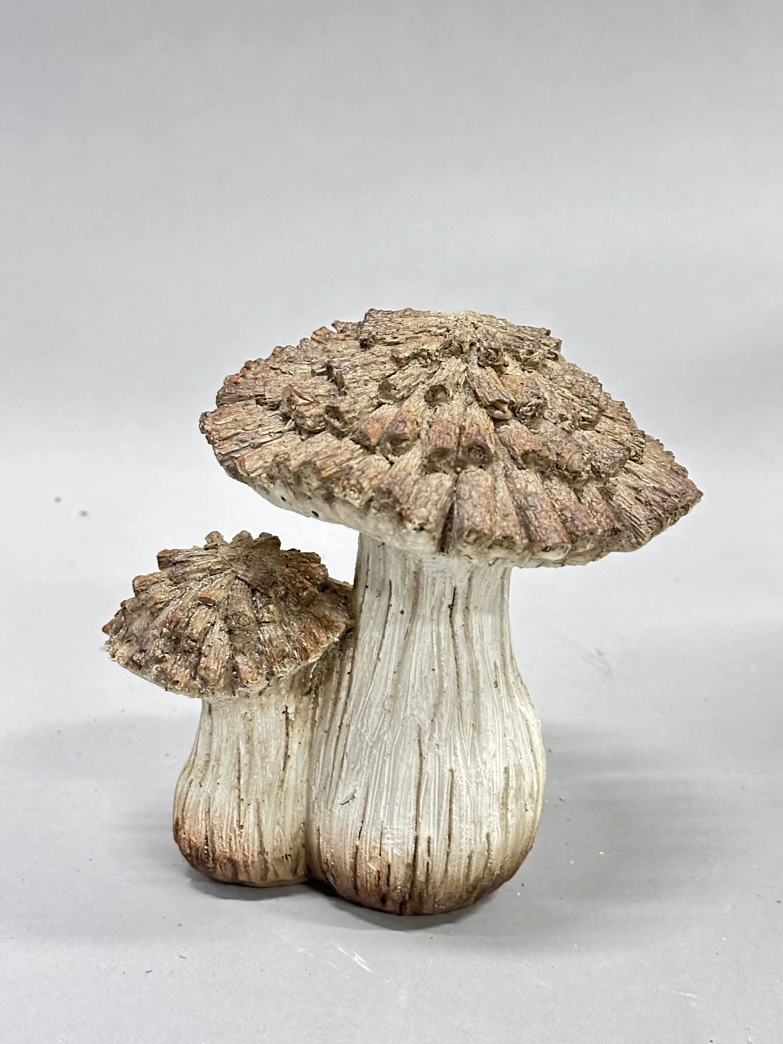 TrendLine Dekofigur Polyharz Pilz 16,5 cm braun-weiß