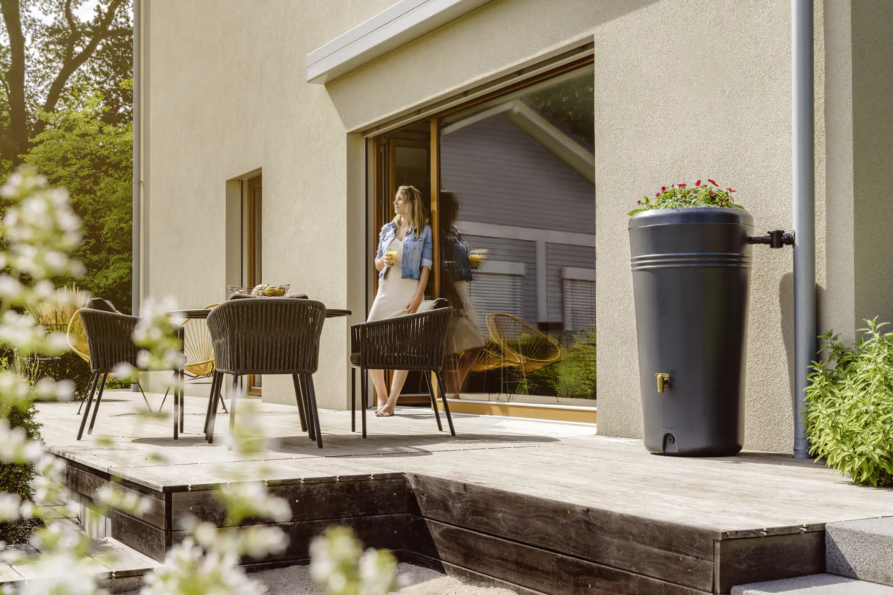 4rain Regenspeicher Azura 2in1 230 L grau mit Pflanzschale