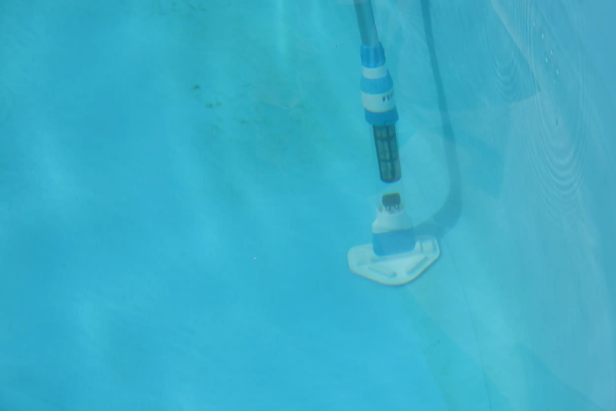 T.I.P. Akku-Poolsauger Sweep 2000