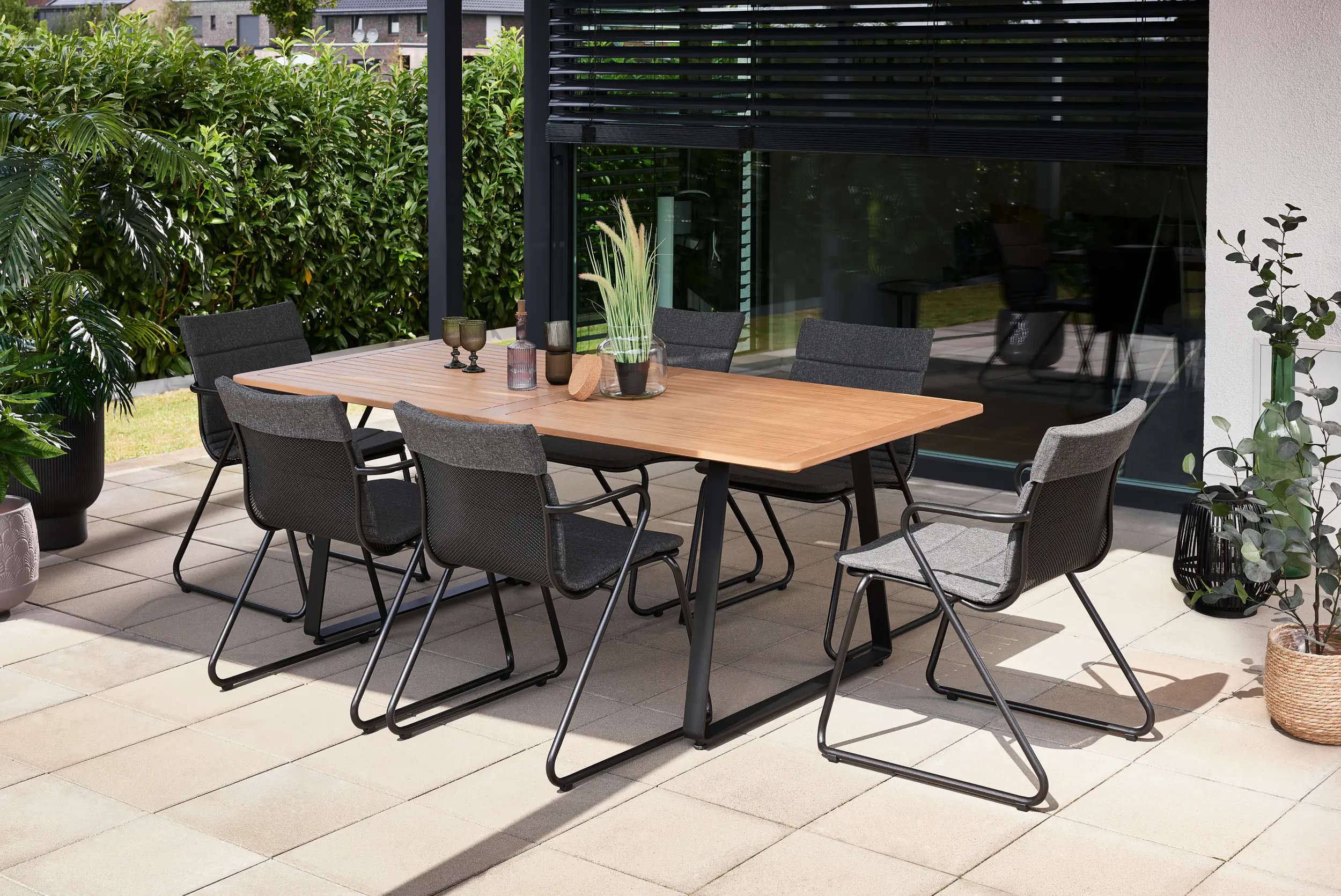 Primaster Stapelstuhl Parma Stahl inkl. Sitzkissen Primaster Stapelstuhl Parma Stahl inkl. Sitzkissen