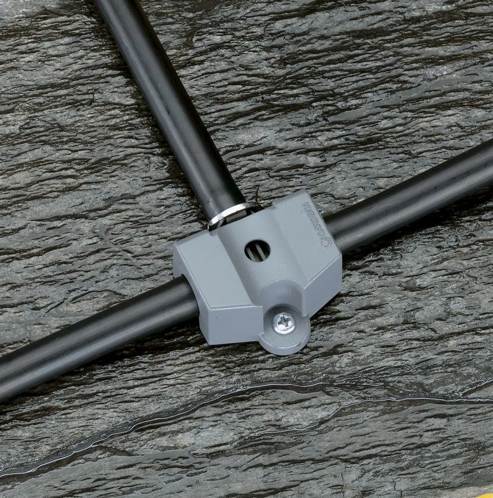 Gardena Rohrklemme 13 mm (1/2'') 2 Stück Gardena Rohrklemme 13 mm (1/2'') 2 Stück