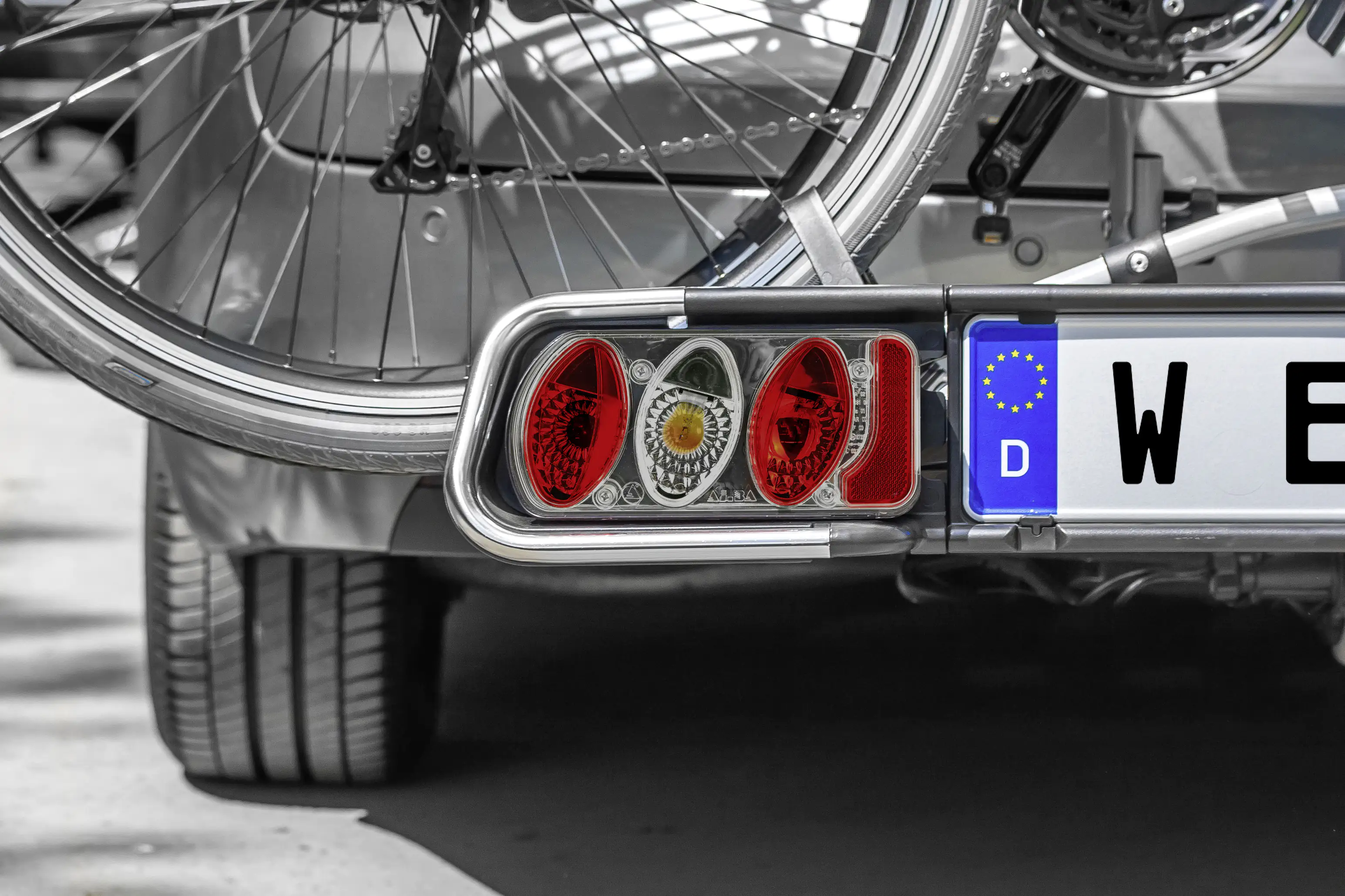 EUFAB Rückleuchte universal 11503 Rauchglas links