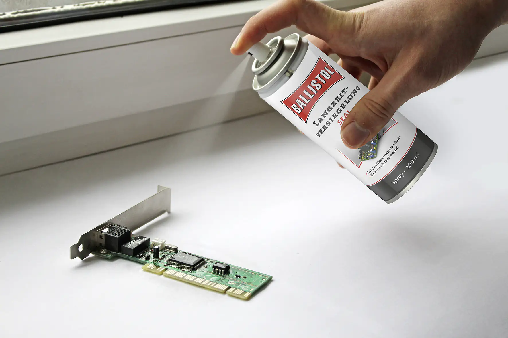 4017777251005_1535308 Ballistol Seal Filmspray 200ml