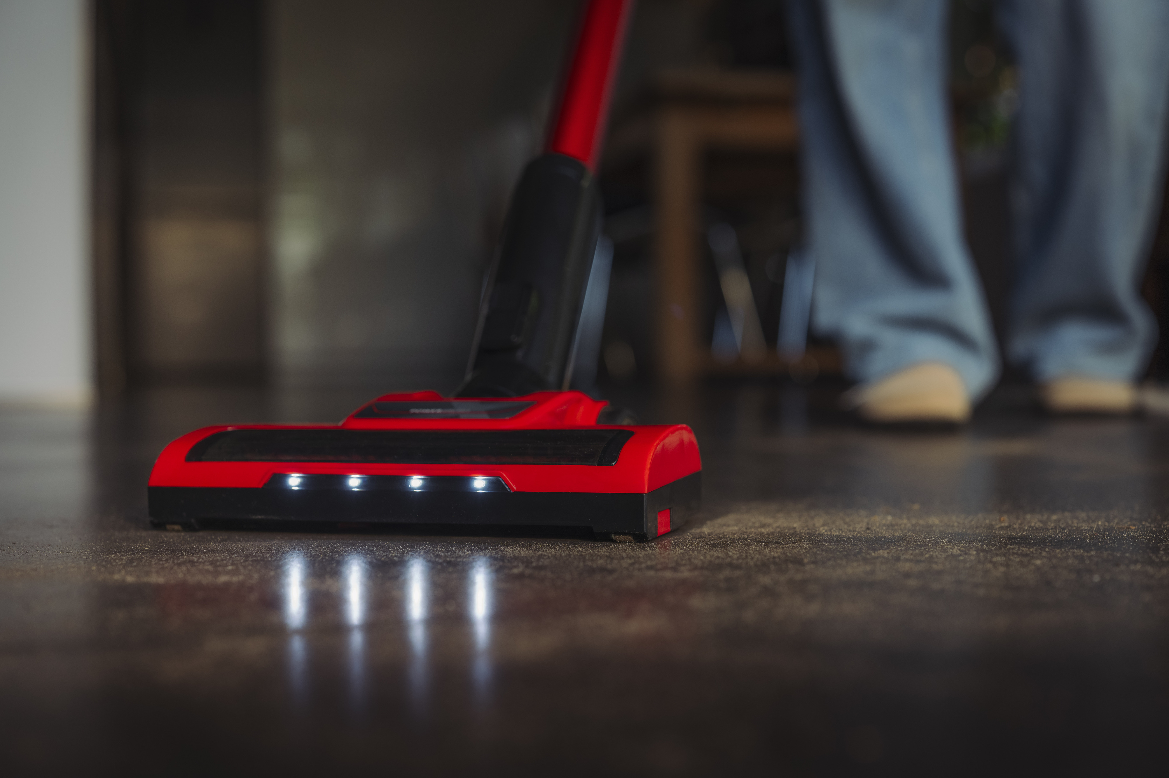 Einhell Akku-Stielstaubsauger TE-SV 18 Li inkl. 4Ah Starterset