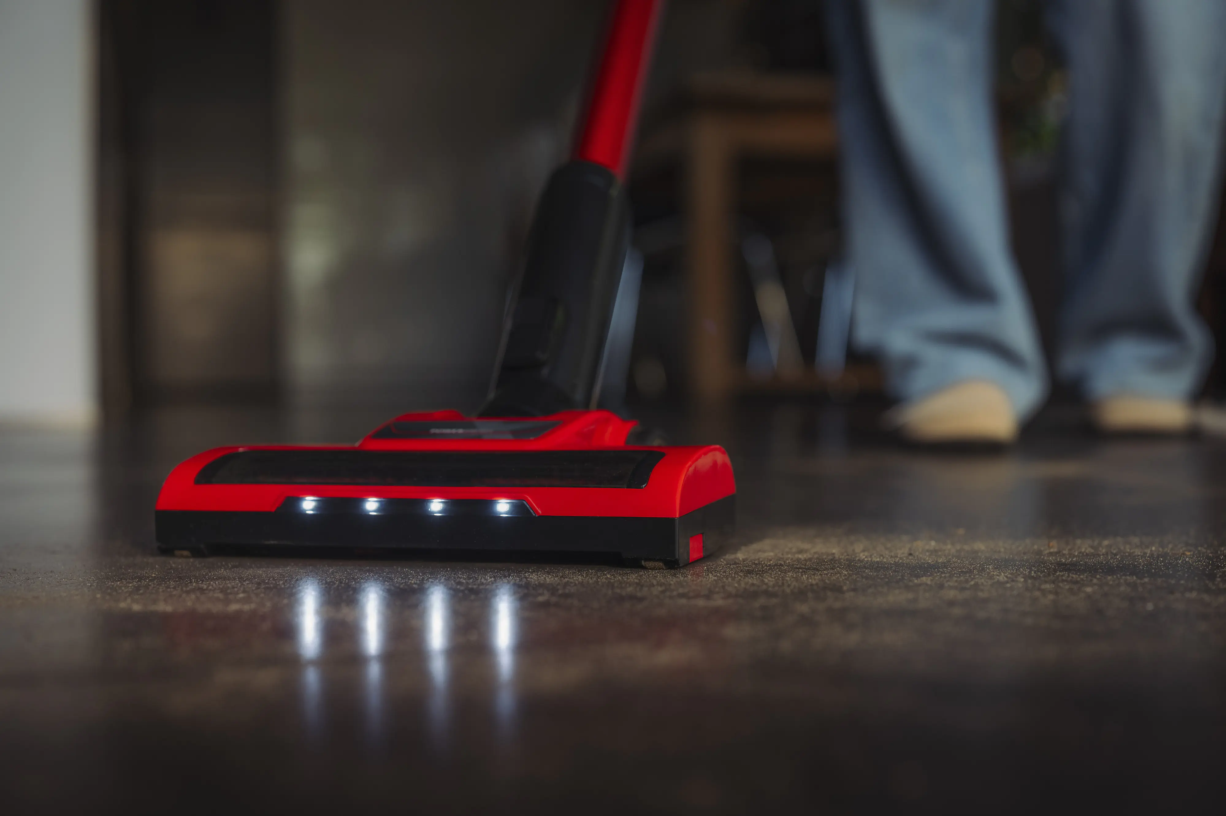 Einhell Akku-Stielstaubsauger TE-SV 18 Li inkl. 4Ah Starterset